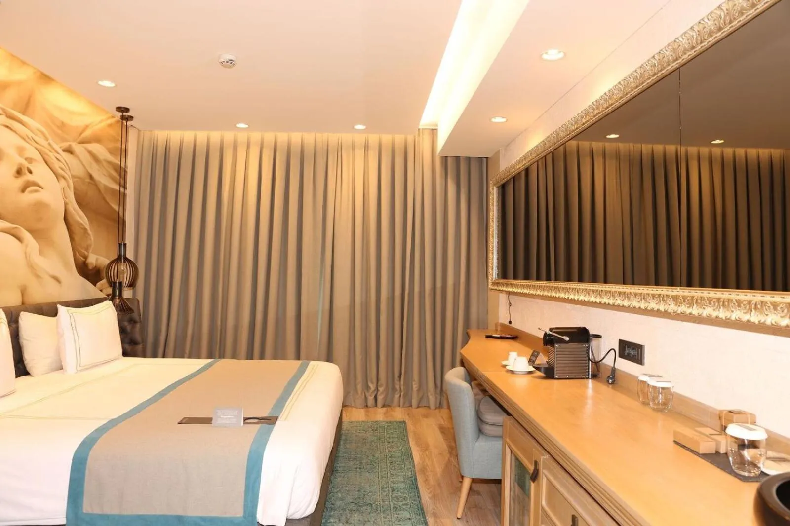 Bedroom, Bathroom in Eskiceshme Bodrum Marina