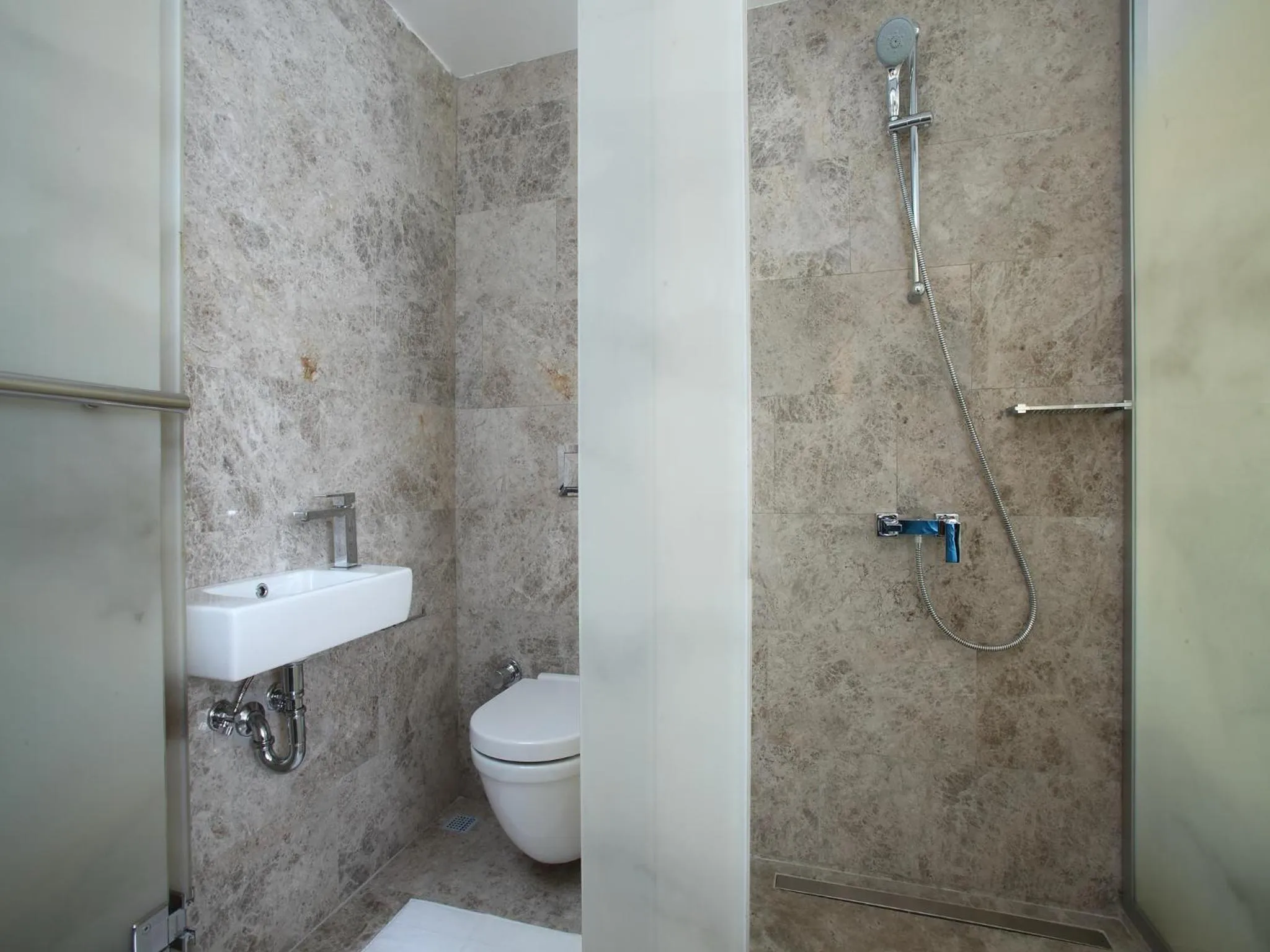 Bathroom in Eskiceshme Bodrum Marina