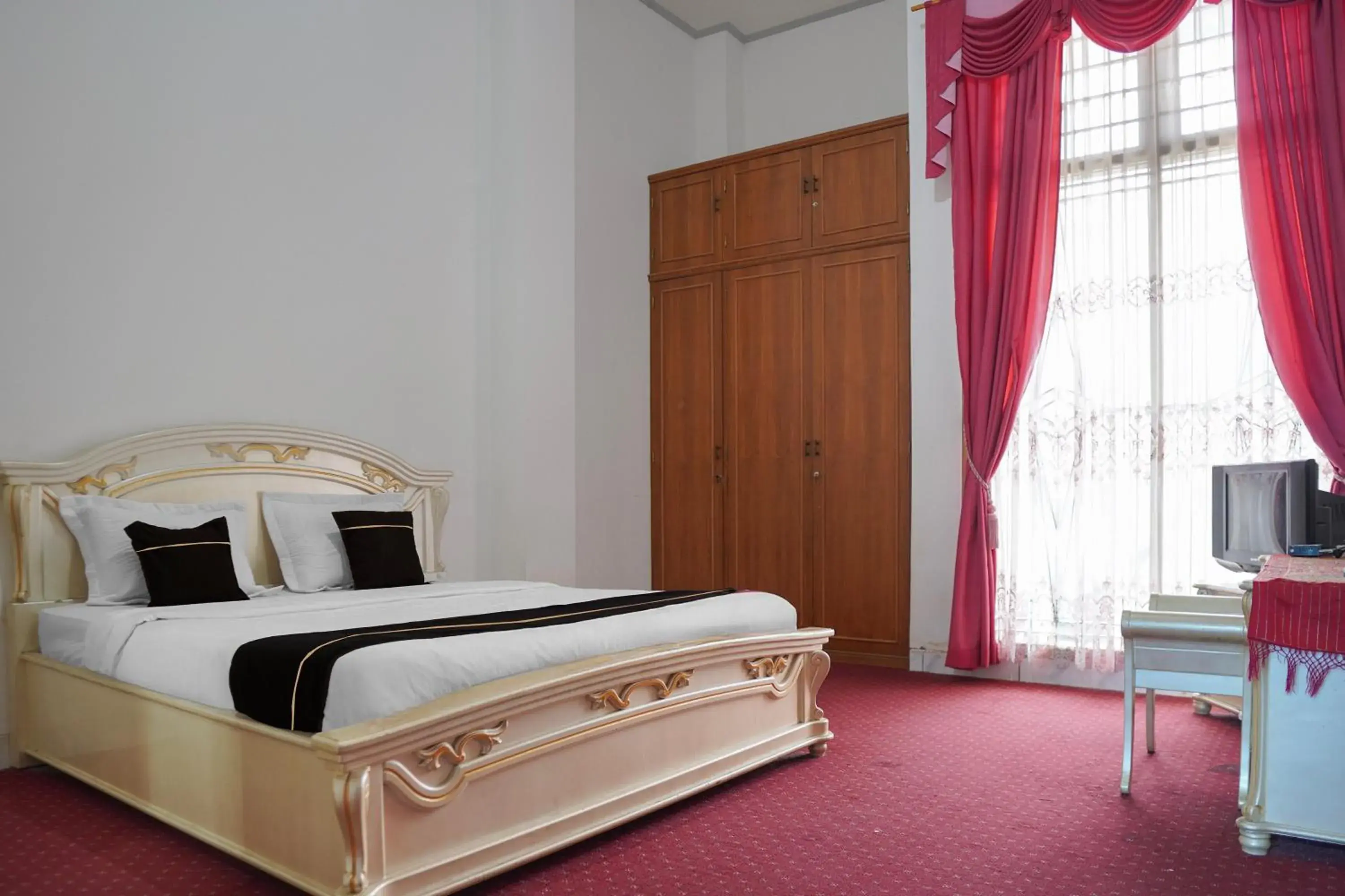 Family Suite in Collection O near Universitas Negeri Padang formerly Hotel Amra Family Suite in Collection O near Universitas Negeri Padang formerly Hotel Amra