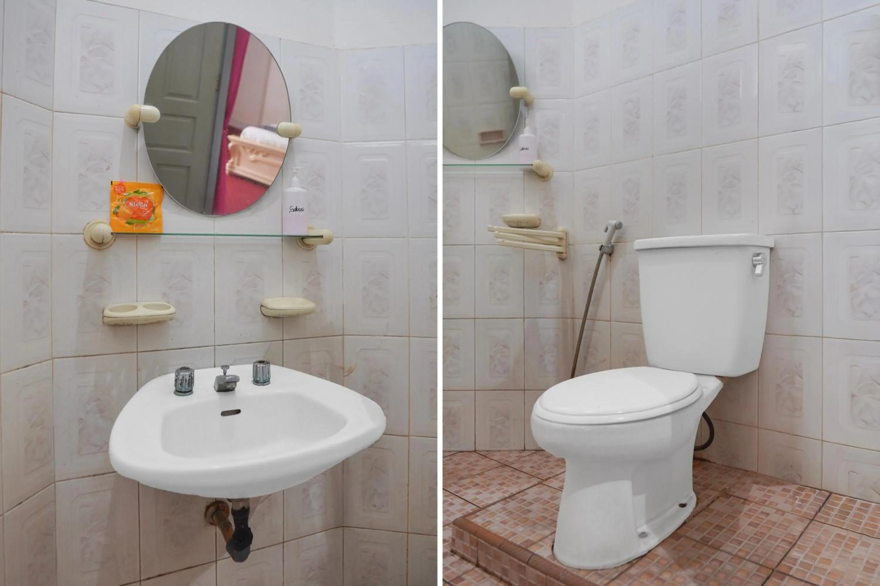 Bathroom in Collection O near Universitas Negeri Padang formerly Hotel Amra