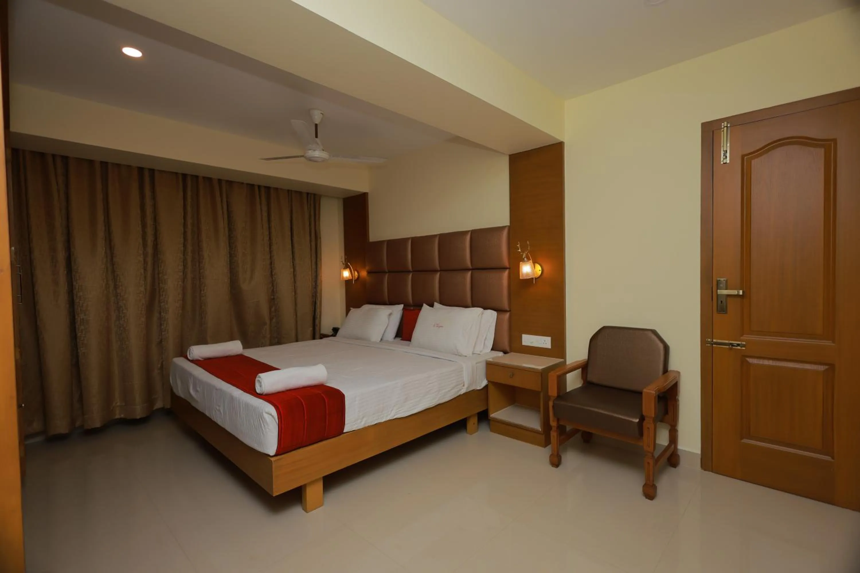Bed in Hotel Sangam