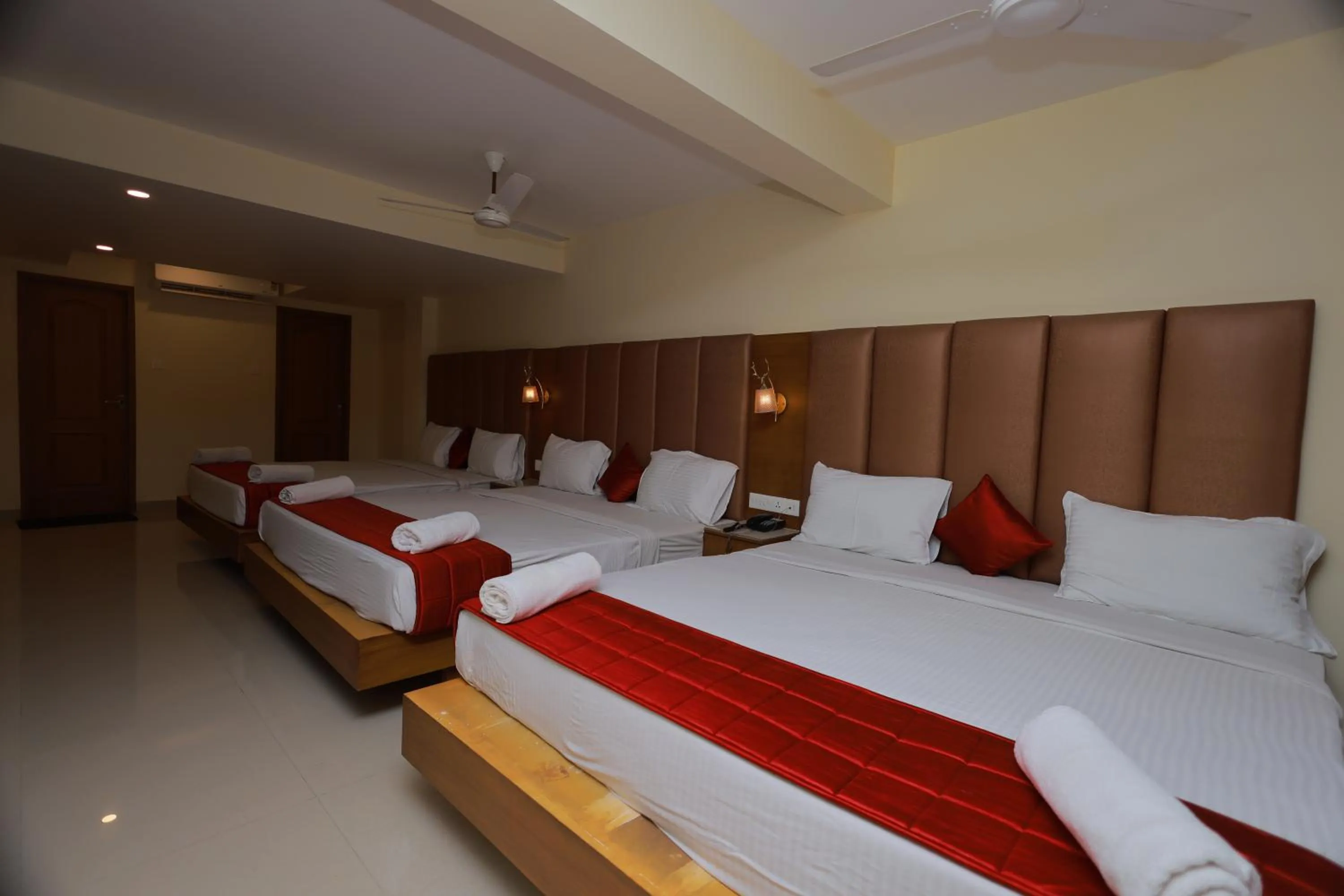 Bed in Hotel Sangam