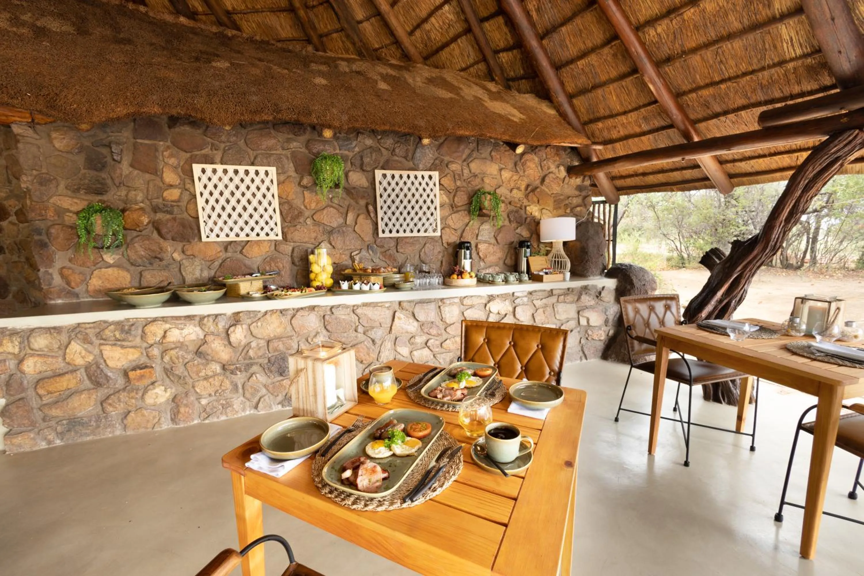 Restaurant/places to eat in Kwafubesi Tented Safari Camp