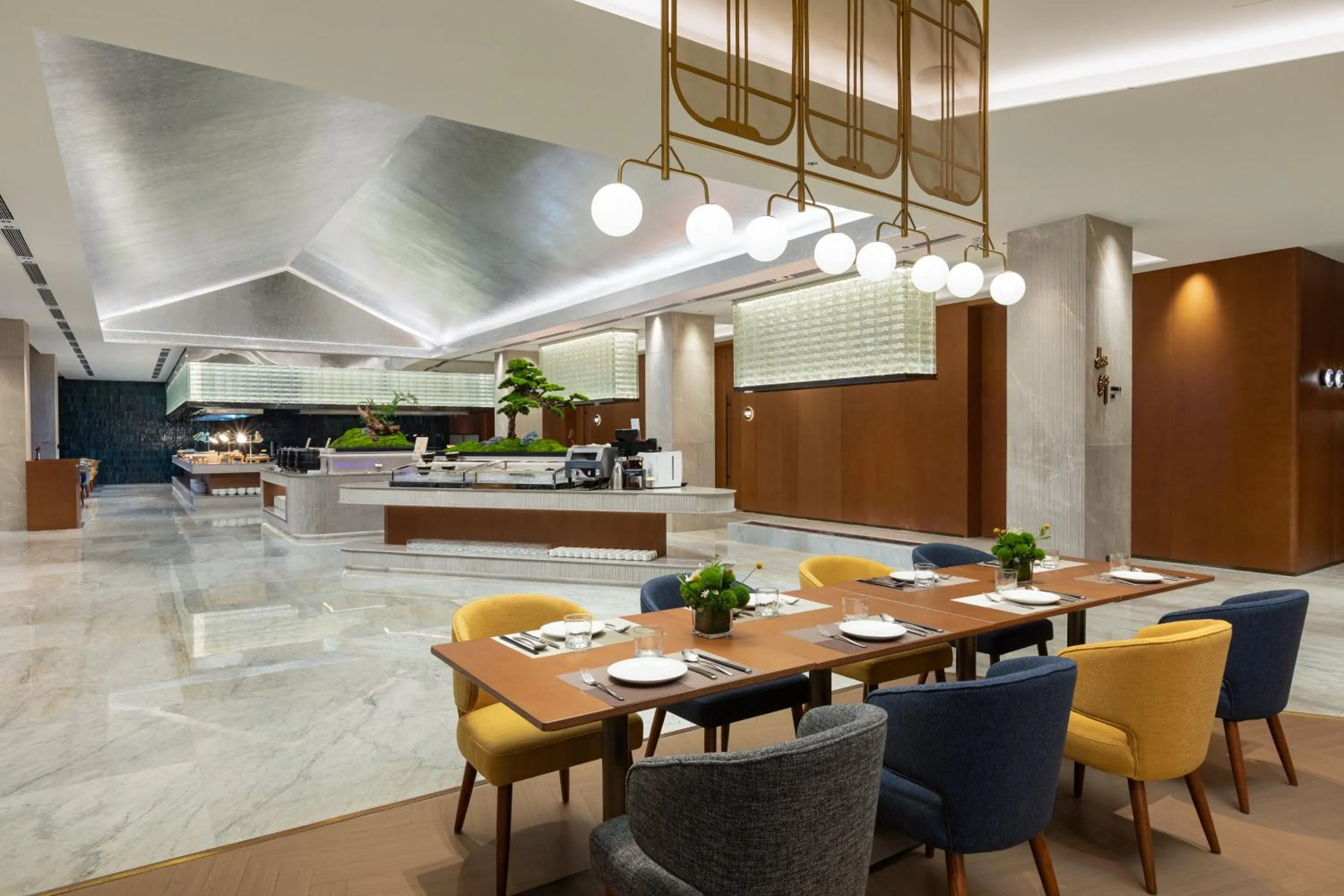 Restaurant/places to eat in voco Ningbo Dongqian Lake by IHG