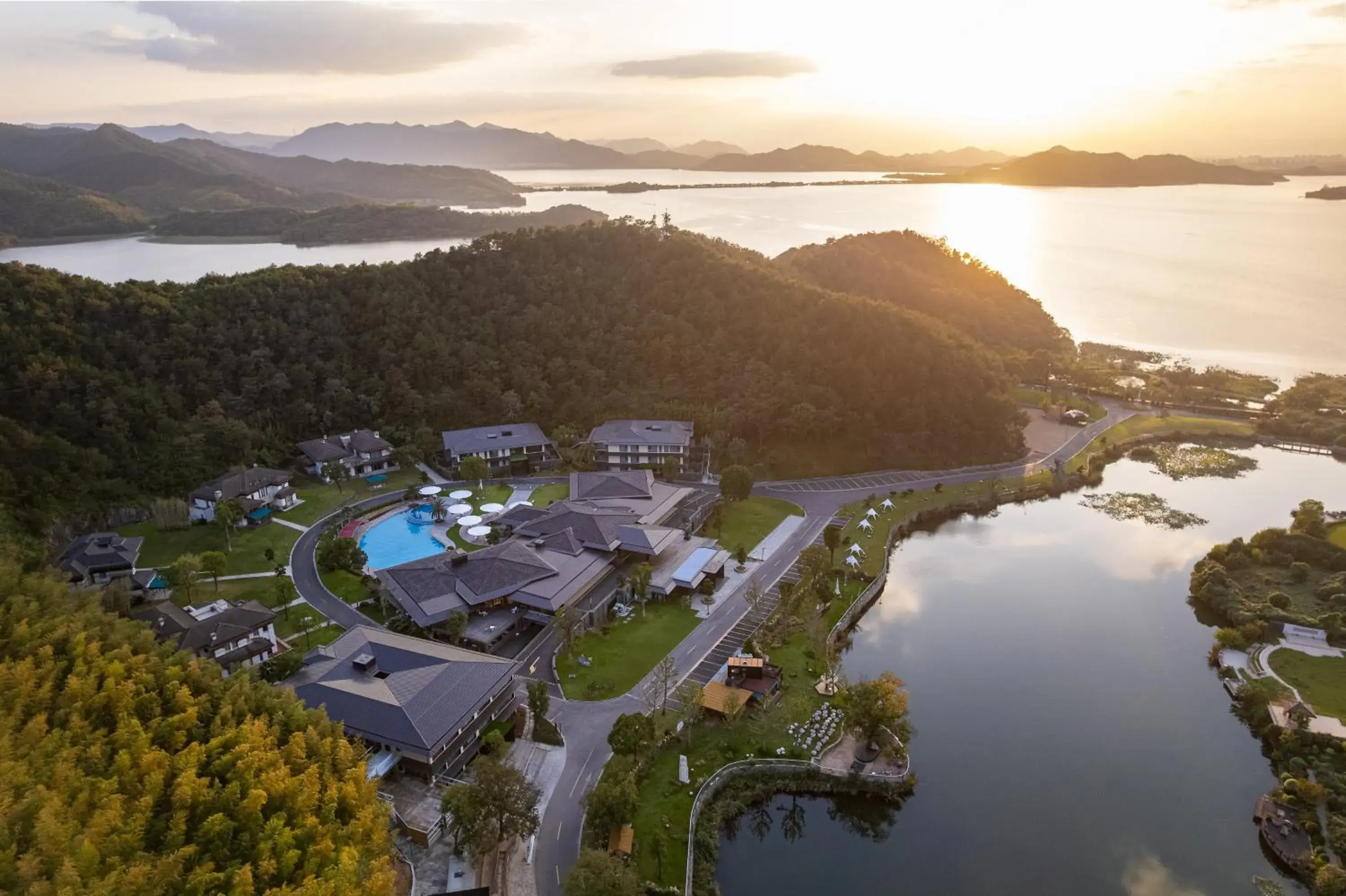 voco Ningbo Dongqian Lake by IHG voco Ningbo Dongqian Lake by IHG