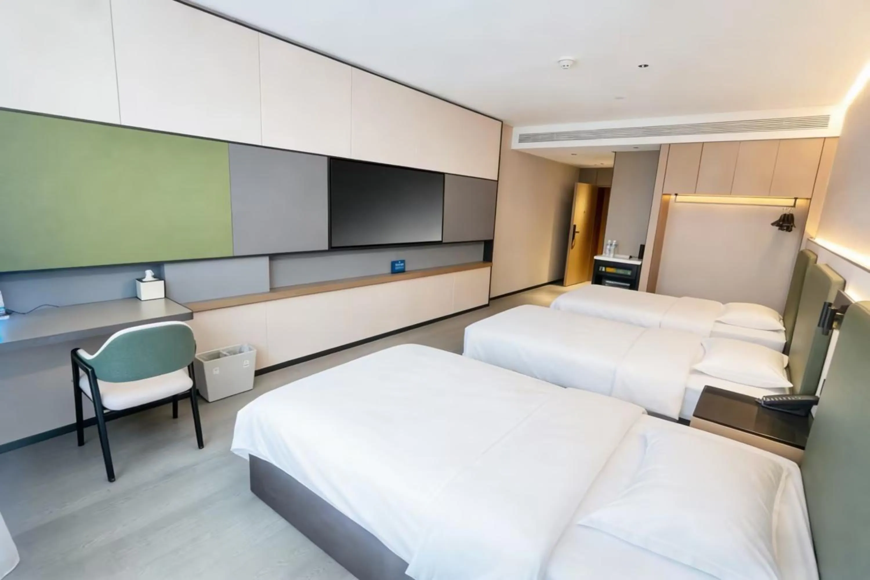 Premium Triple Room in Holiday Inn Beijing Daxing Movie Park by IHG