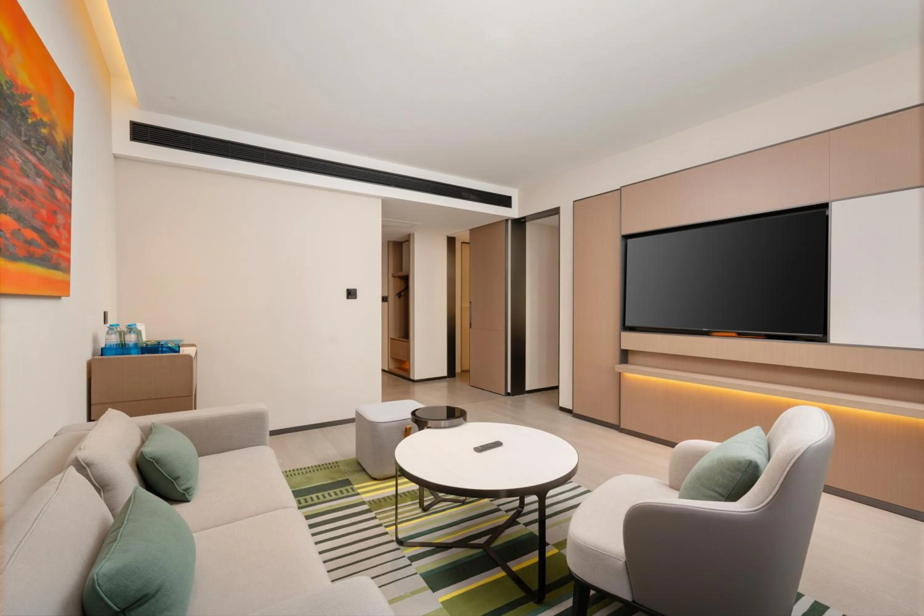 One-Bedroom Suite in Holiday Inn Beijing Daxing Movie Park by IHG