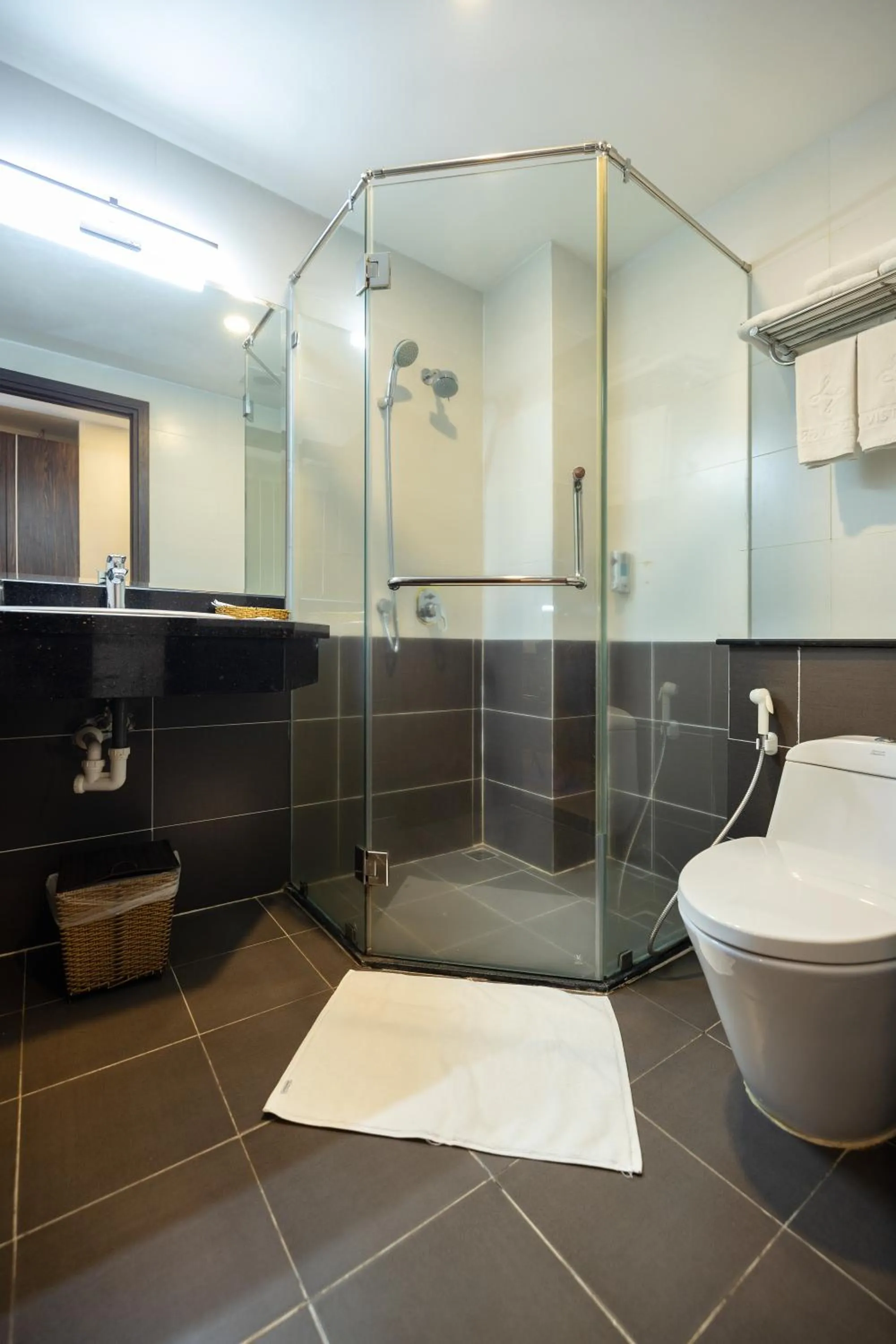 Toilet in An Vista Hotel