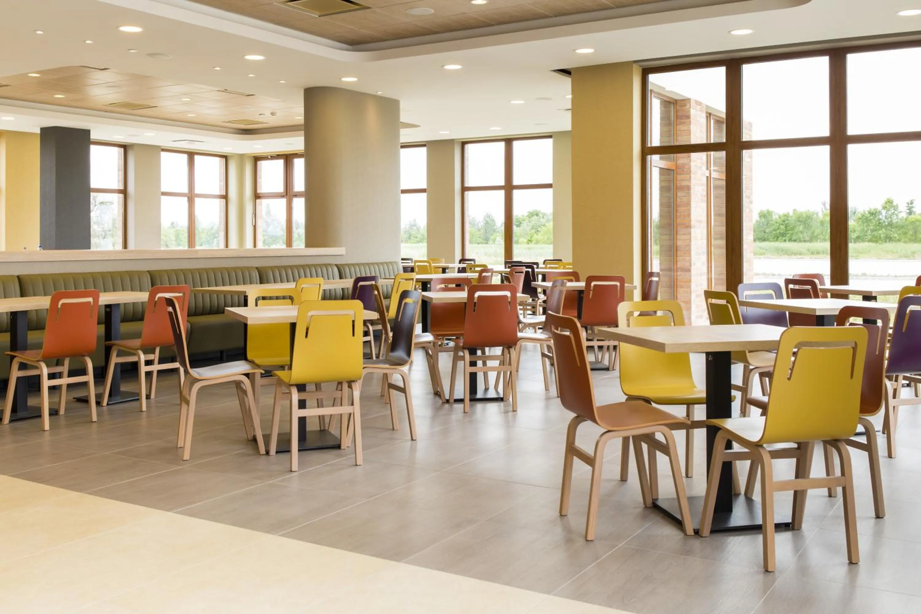 Restaurant/places to eat in Family-Hotel