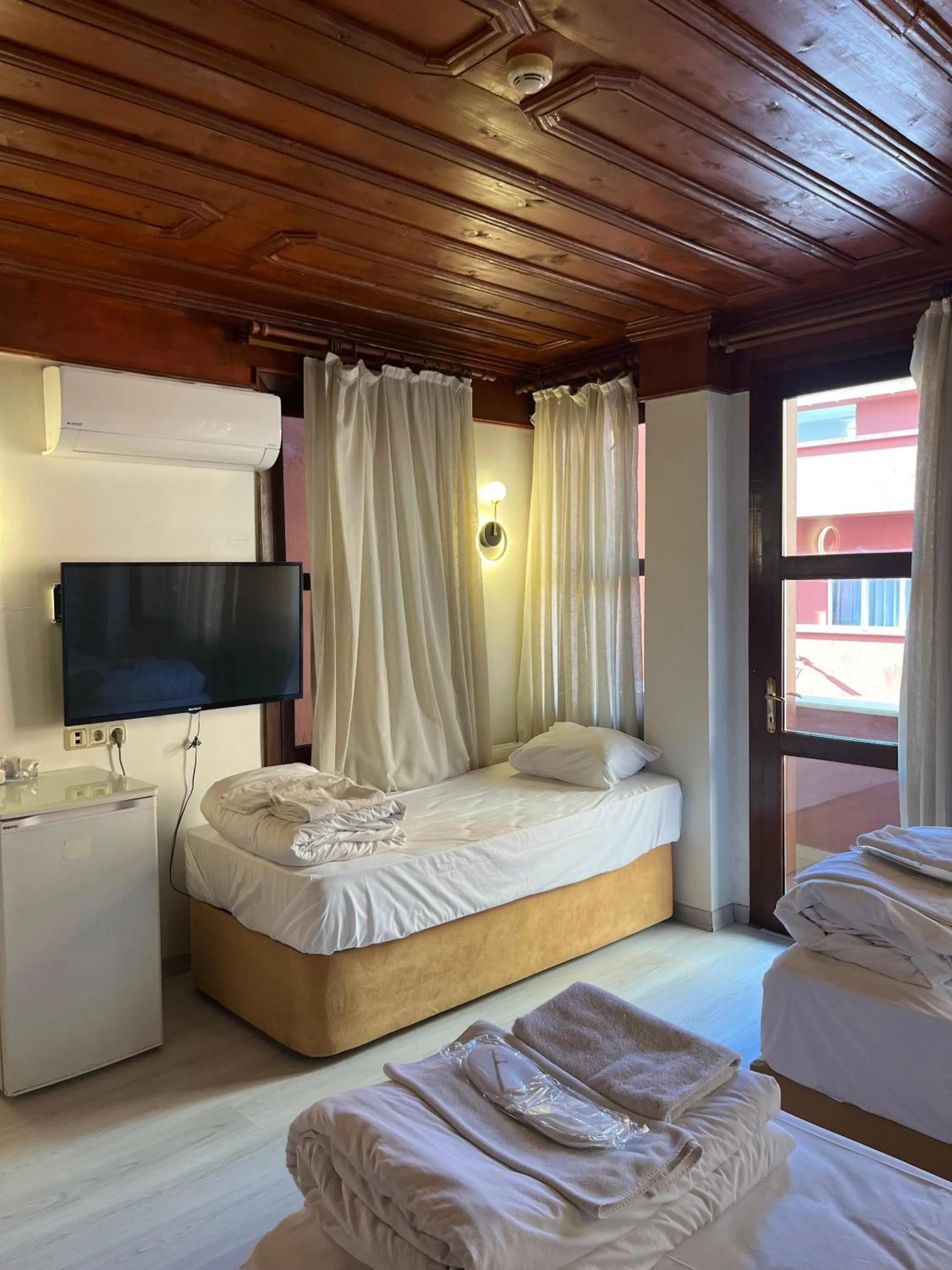 Bed in Adil Konak Hotel