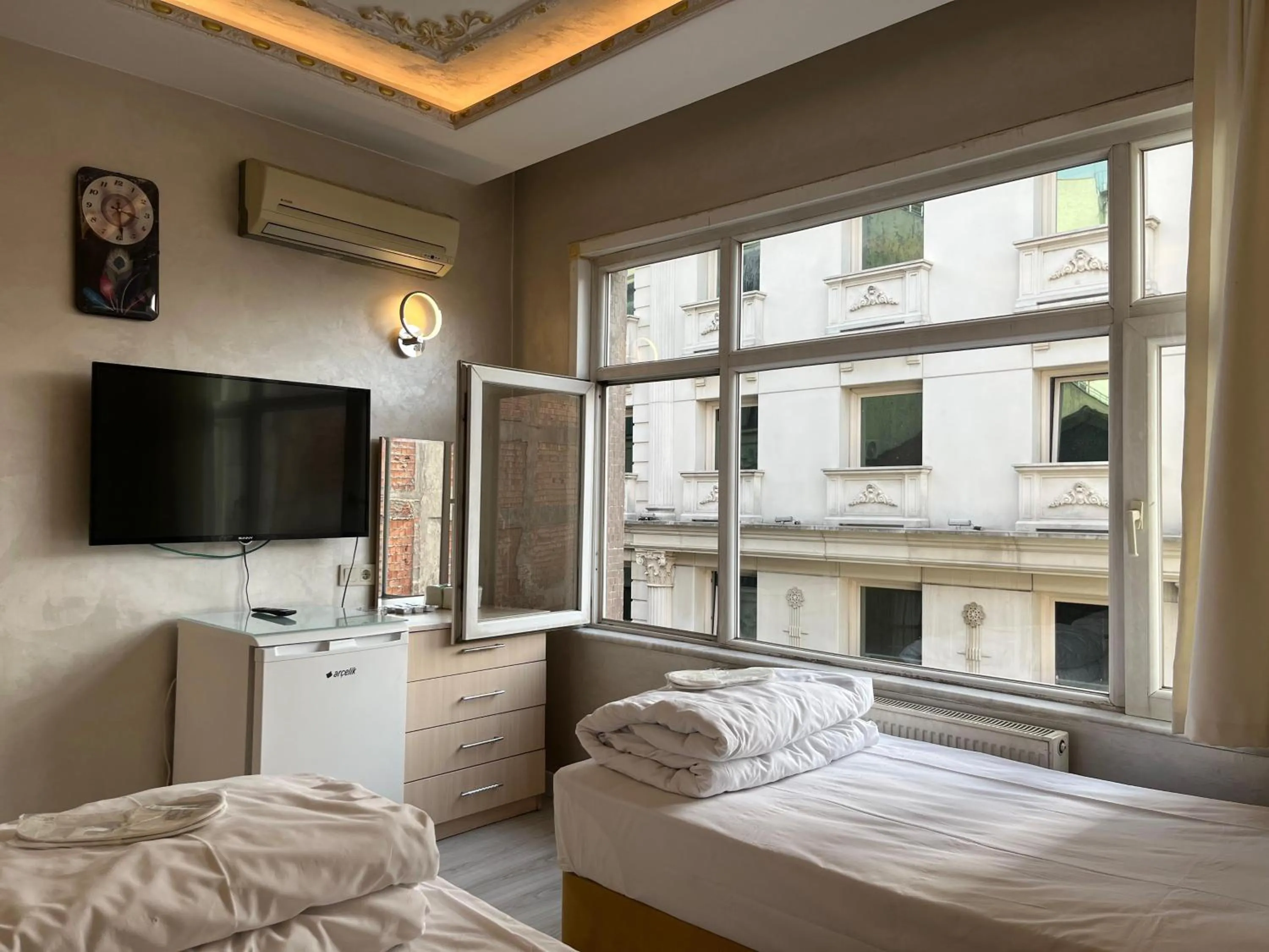 Bed in Adil Konak Hotel