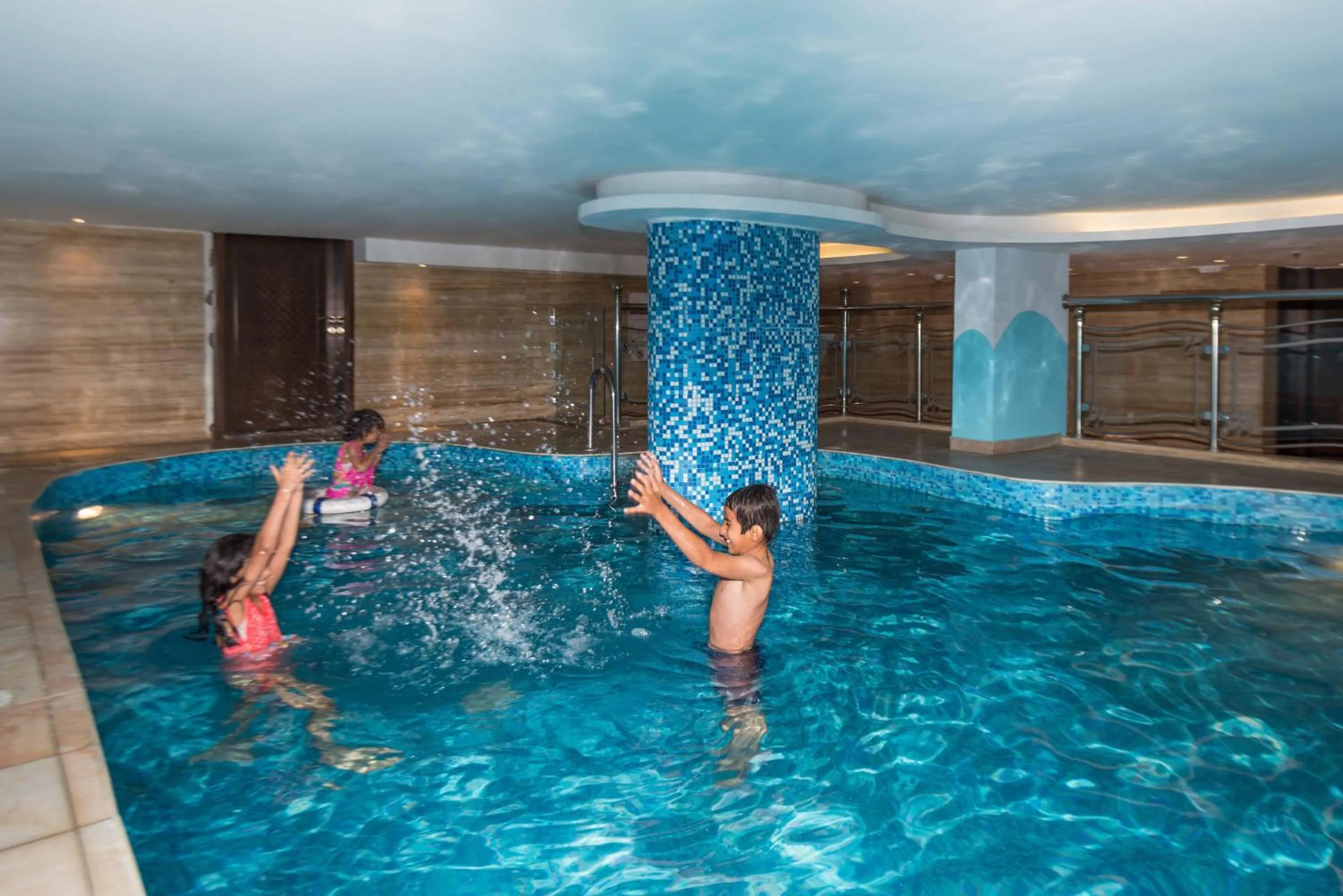 Swimming pool in Boudl Mahayel Aseer