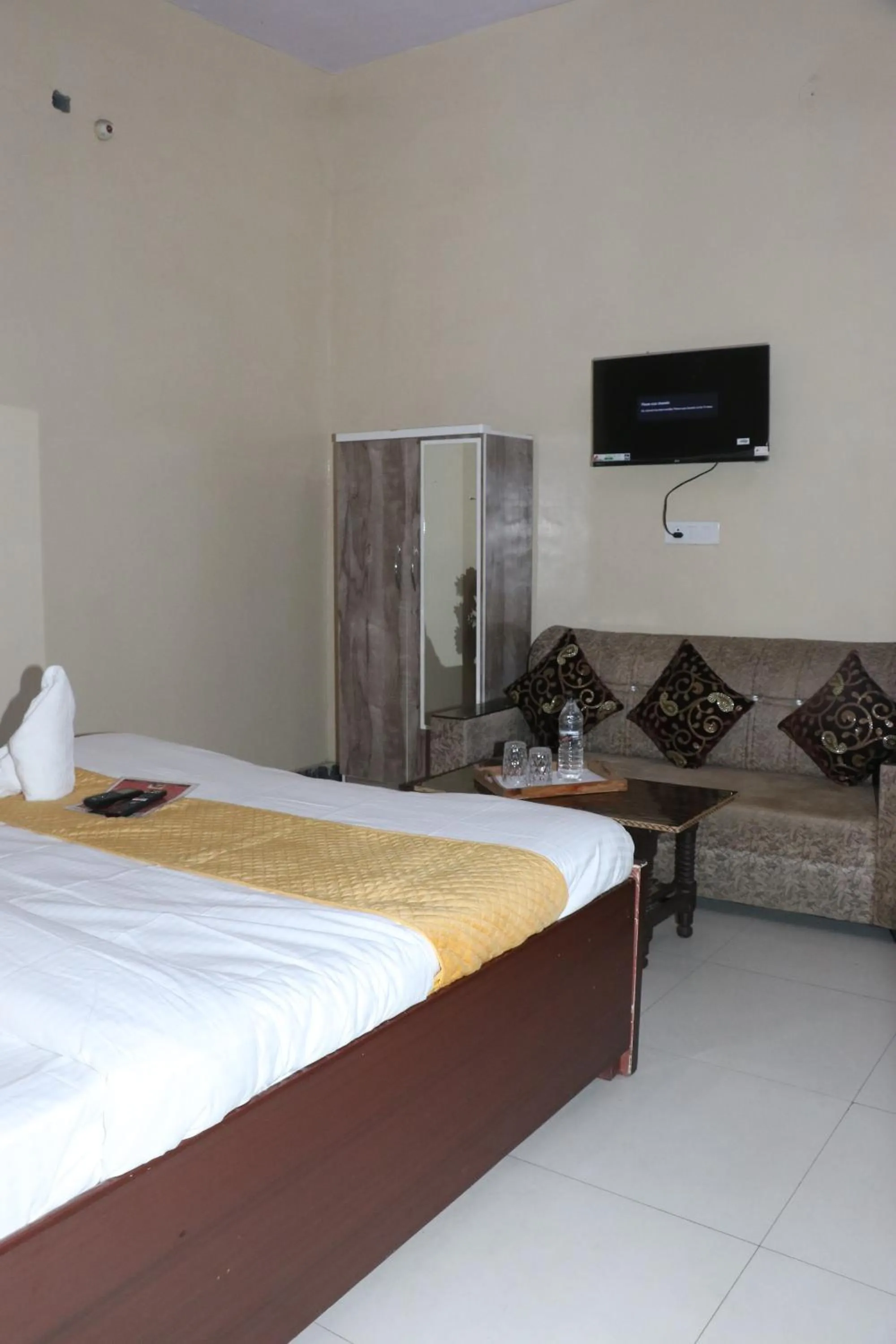Bedroom, Bed in Magnet Residency