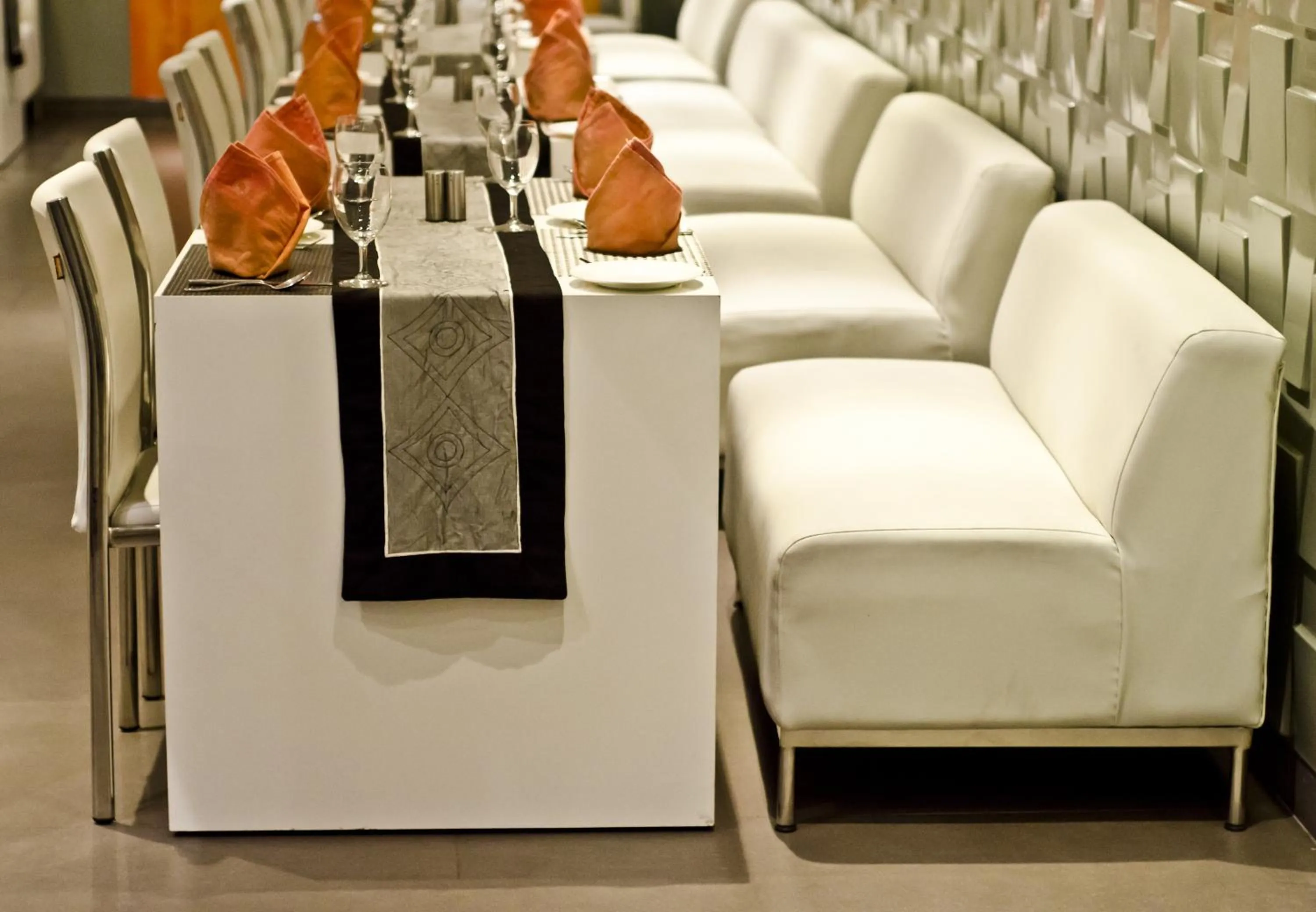 Restaurant/places to eat in The Opal