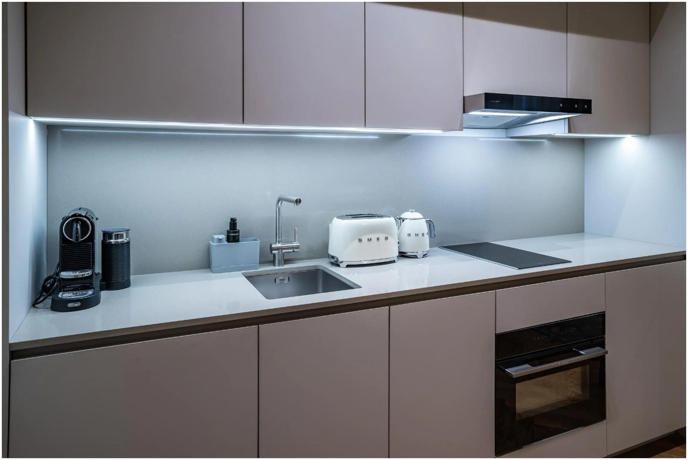 Coffee/tea facilities in Carillon Aparthotel - Keystone Collection, opened December 2025