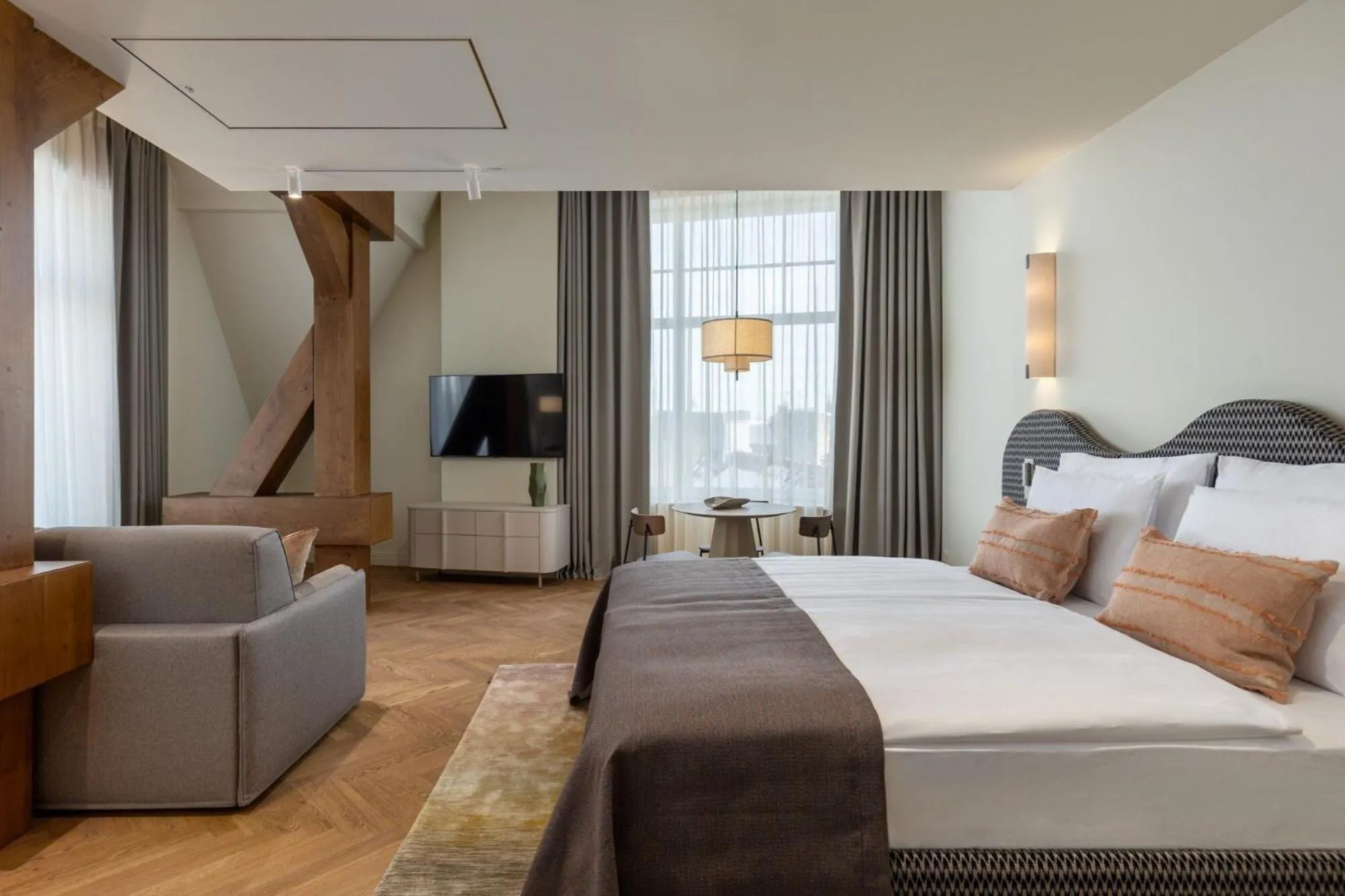 Bed in Carillon Aparthotel - Keystone Collection, opened December 2025