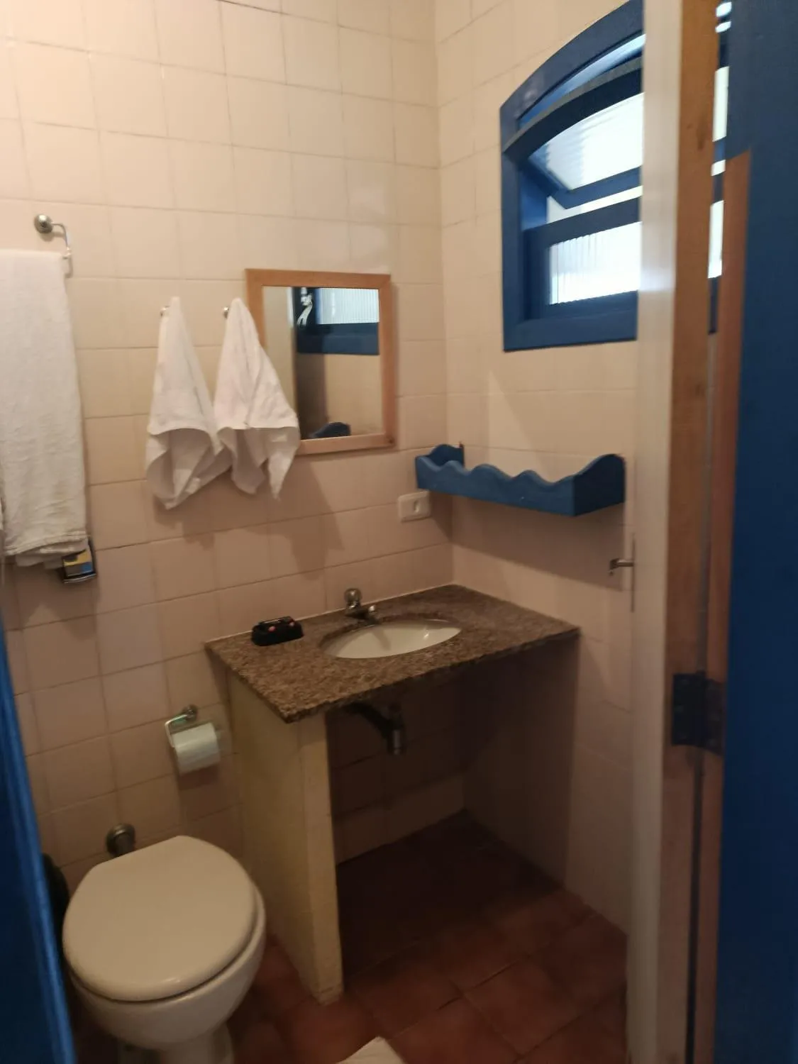 Bathroom in Apartamentos Canoeiro