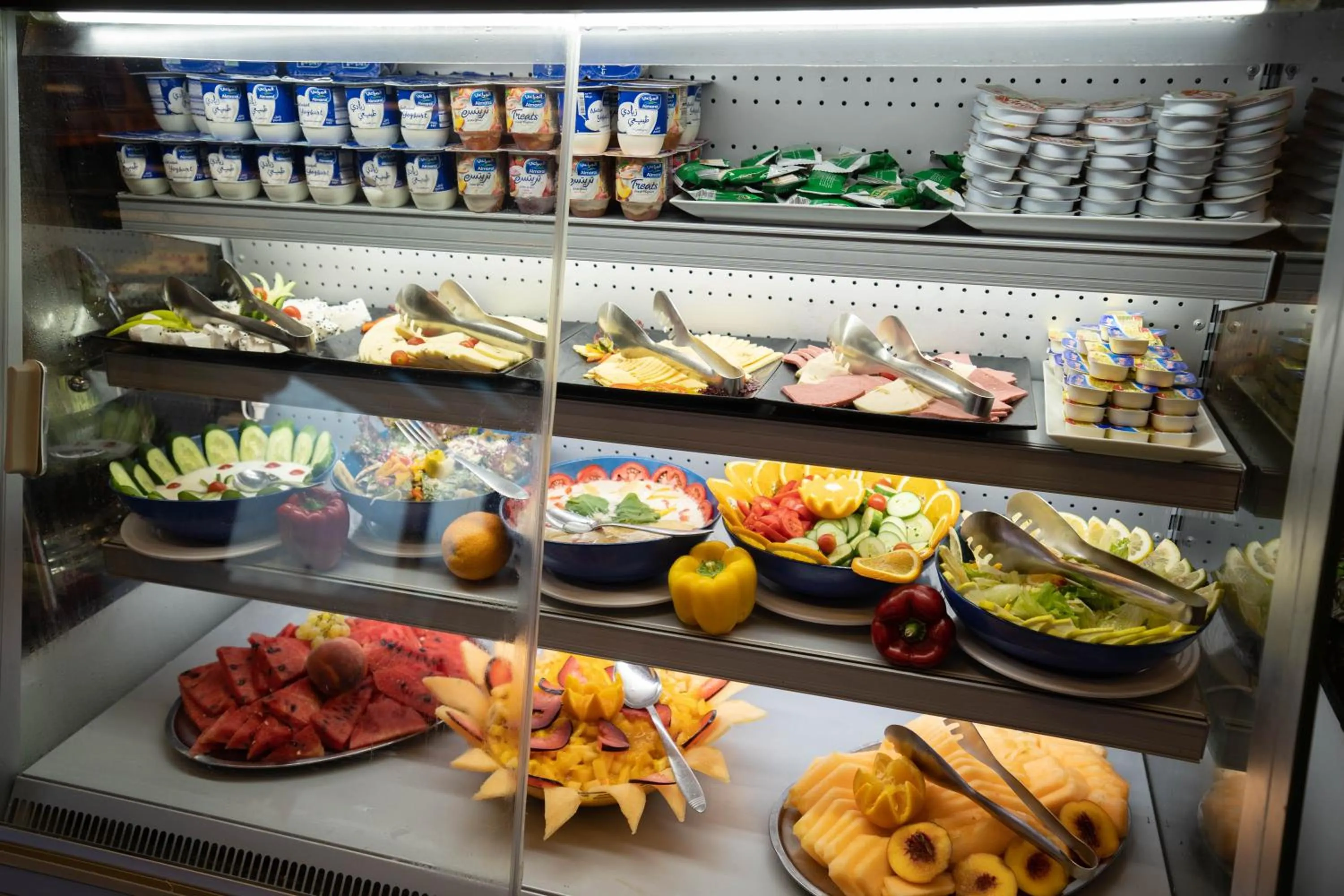 Buffet breakfast in Great Pyramid Inn