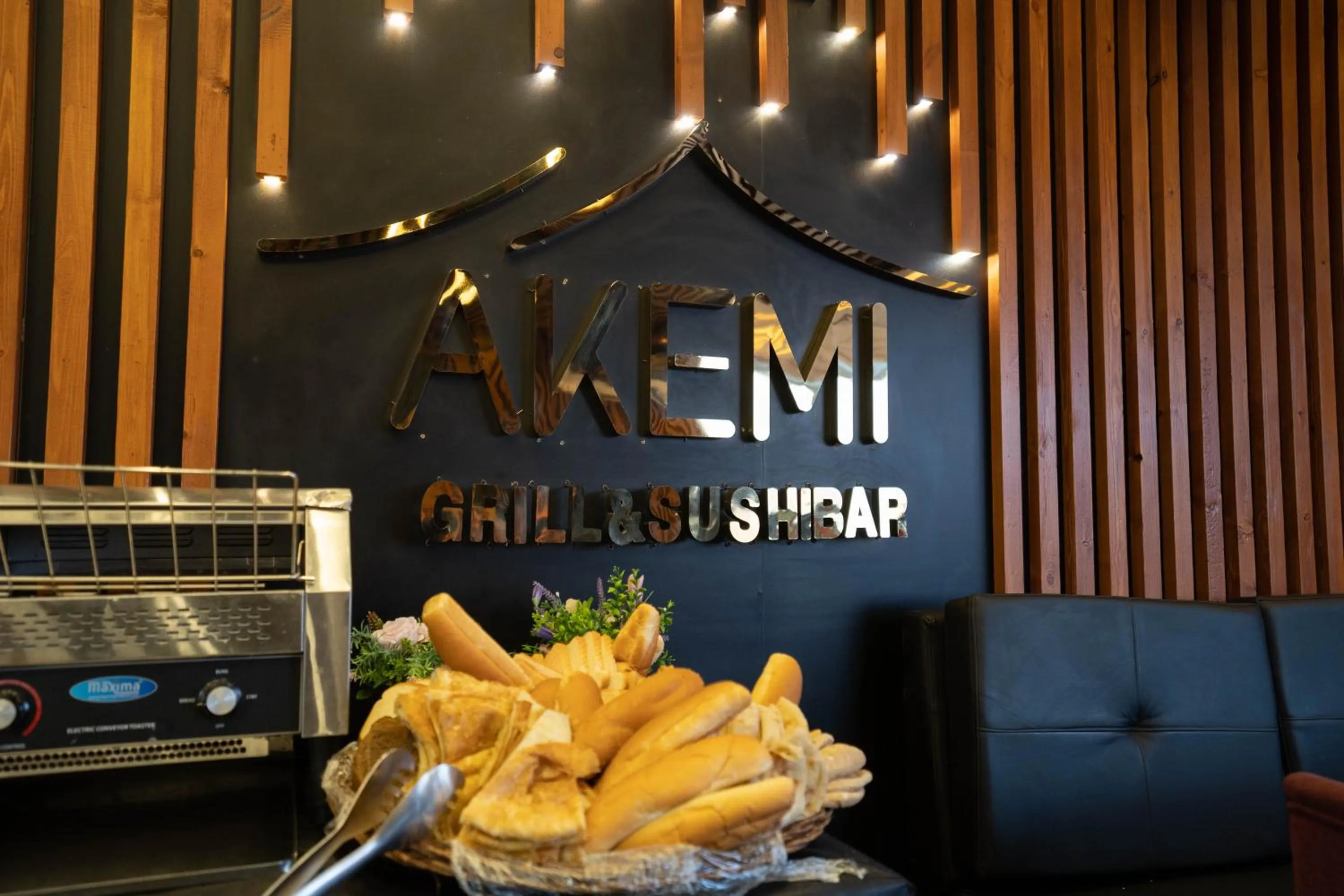 Food in Great Pyramid Inn