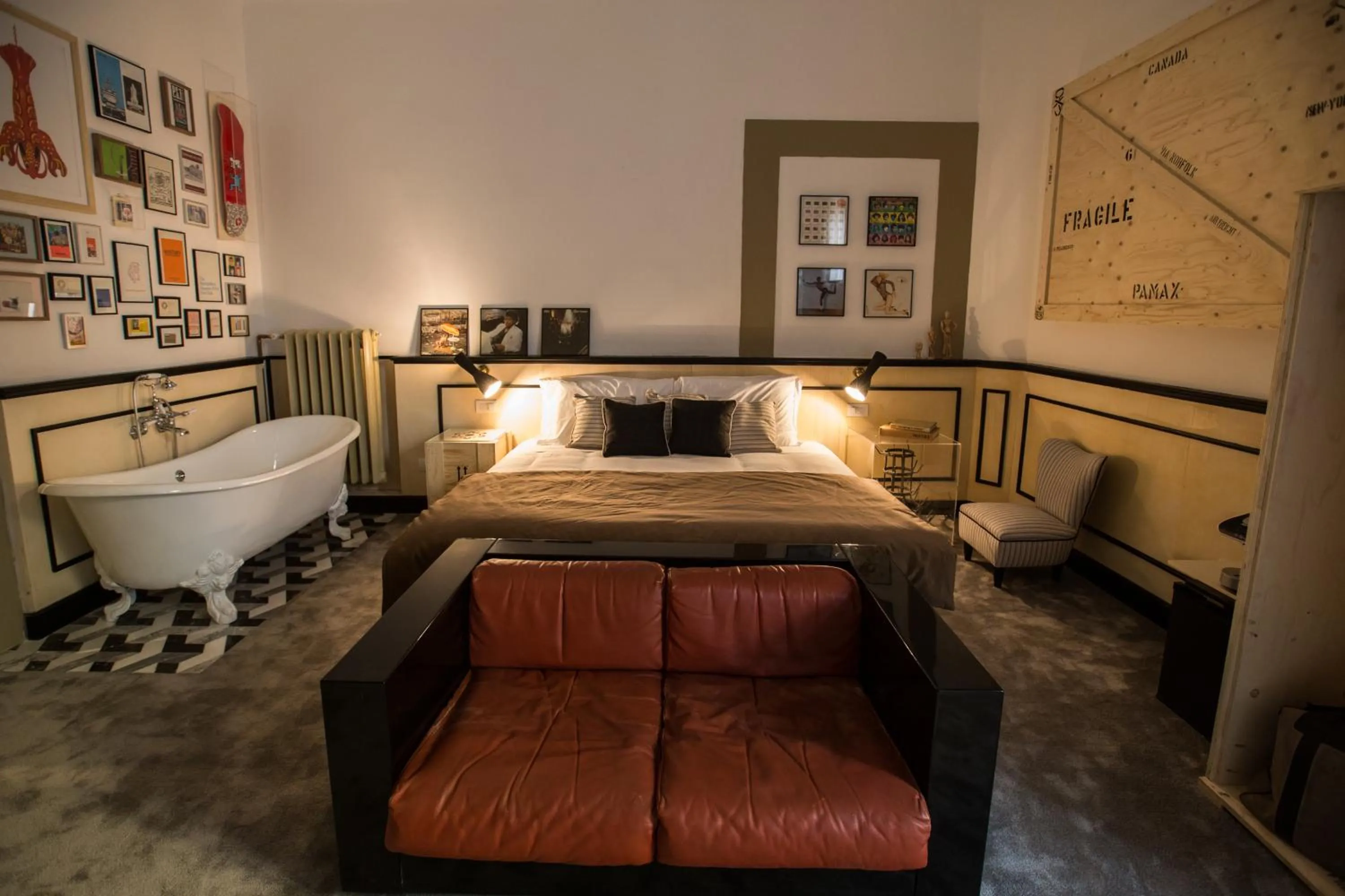 Photo of the whole room in AdAstra Suites