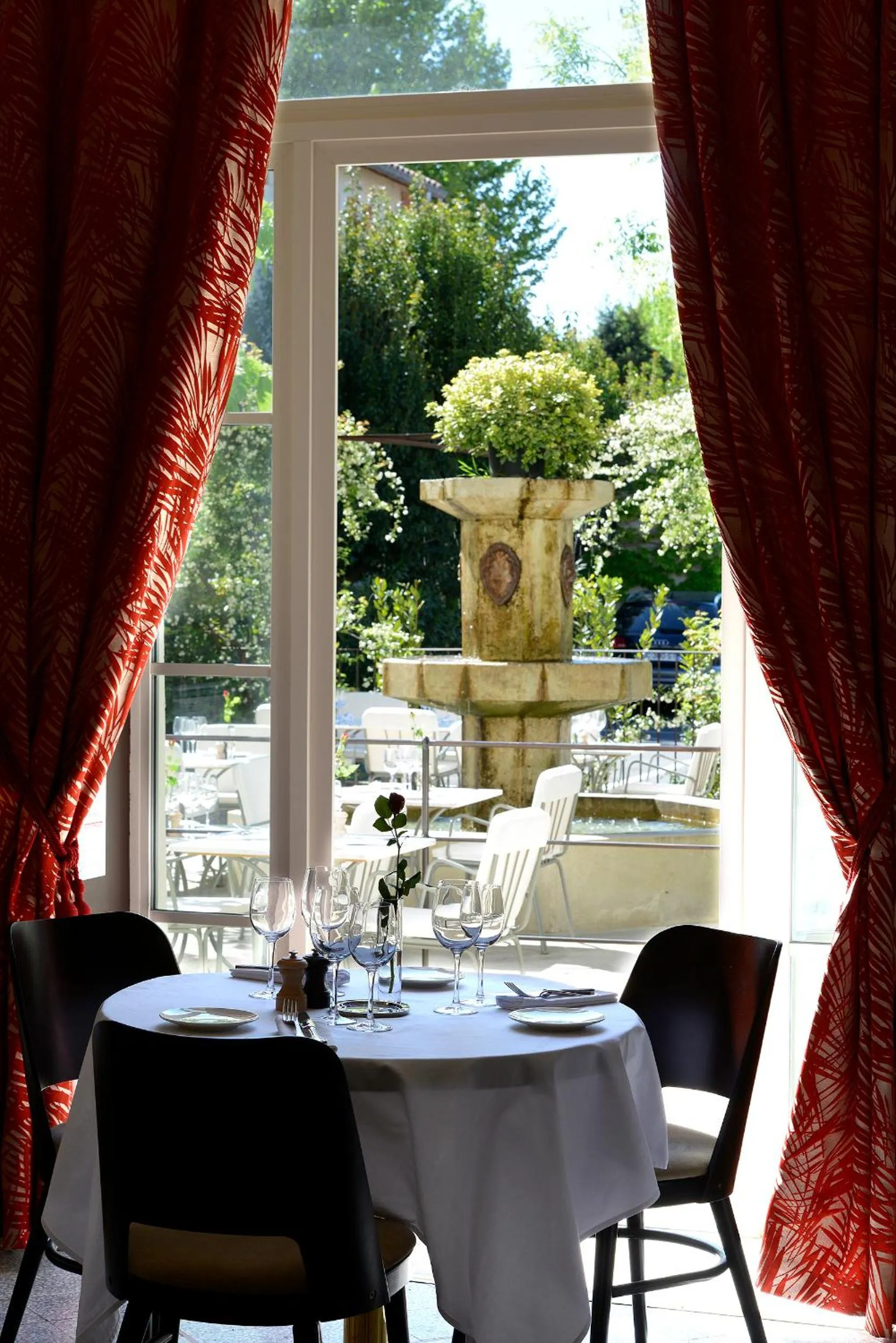 Dining area in Grand Hôtel Henri - Teritoria