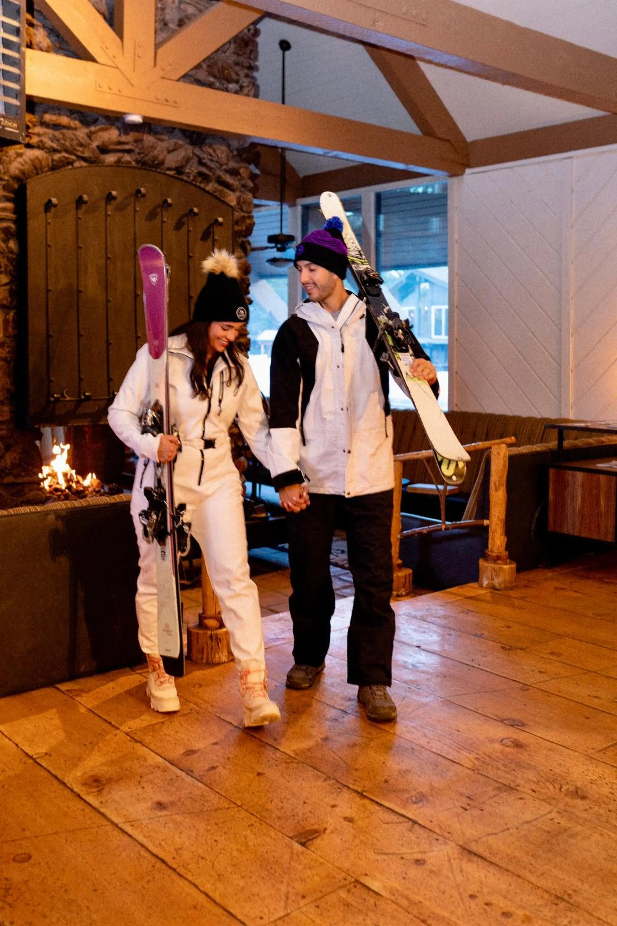 Skiing in Outbound Mammoth