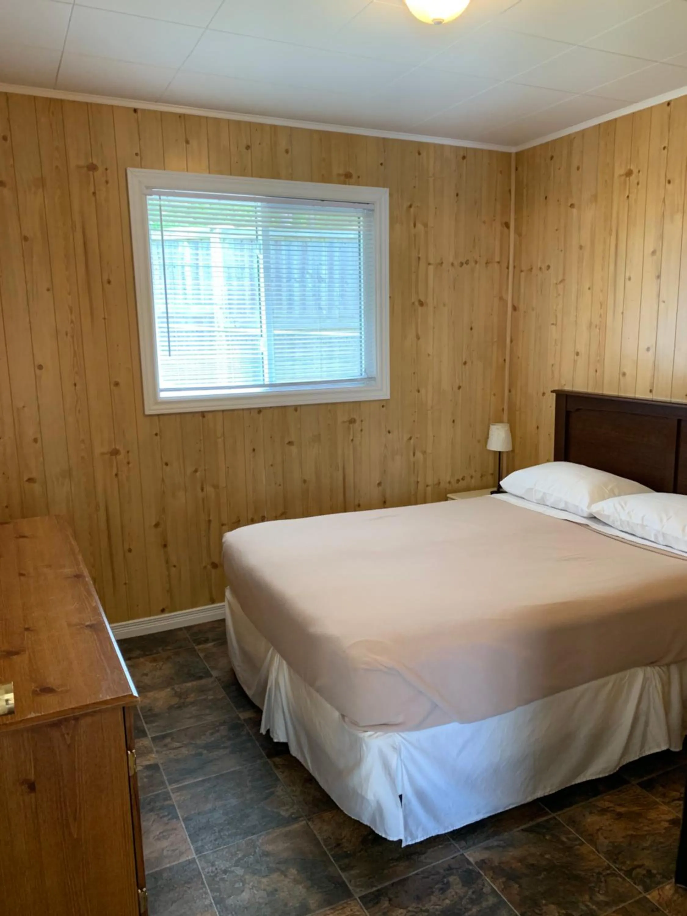 Bedroom in Wu Wu's Cabins