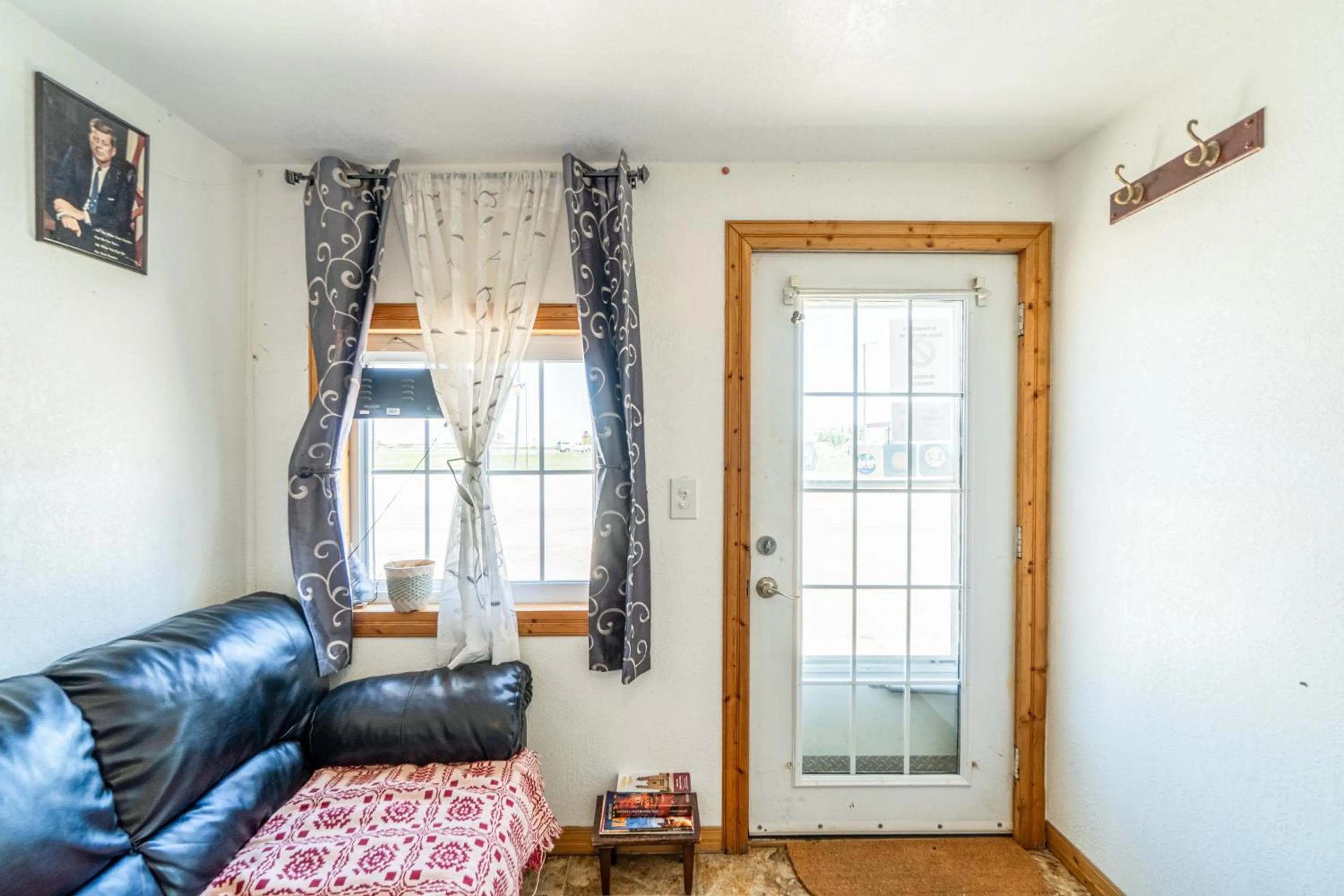 Lobby or reception in Green Acre Motel by OYO Near Rush County Airport