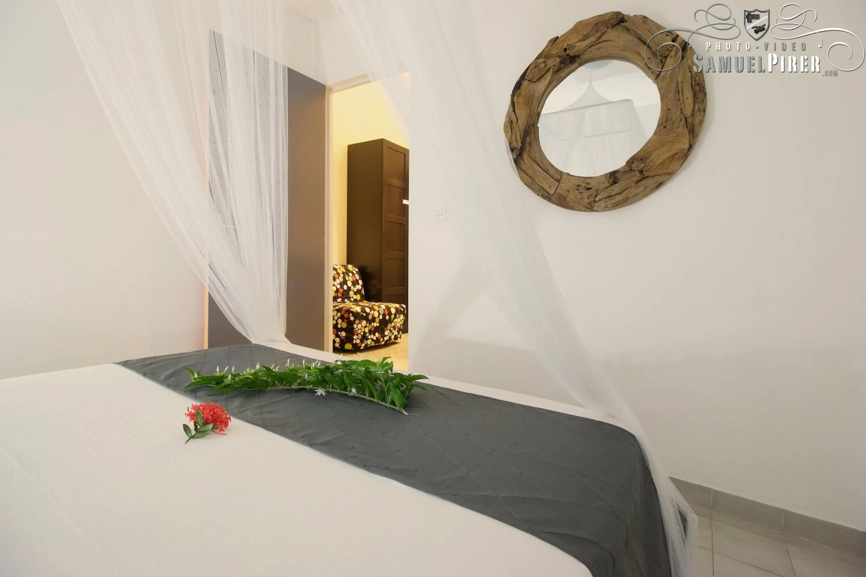 Decorative detail, Bed in Orcéa & Spa Séjours Ecofriendly