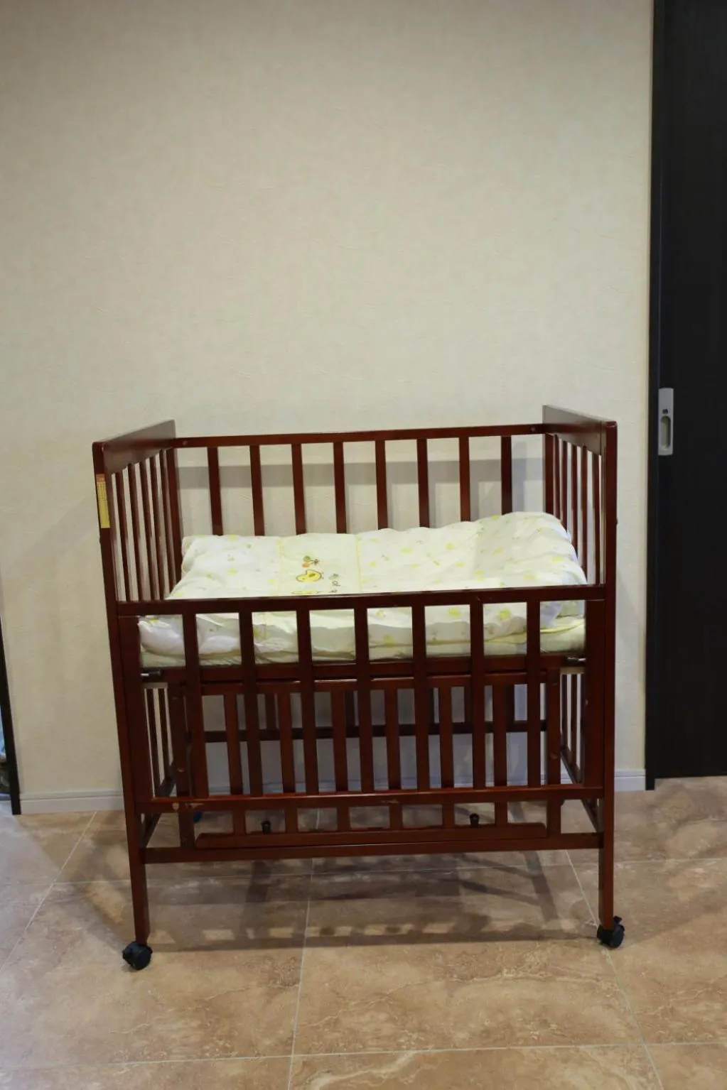 young children, Bed in Wisteria Condominium Resort