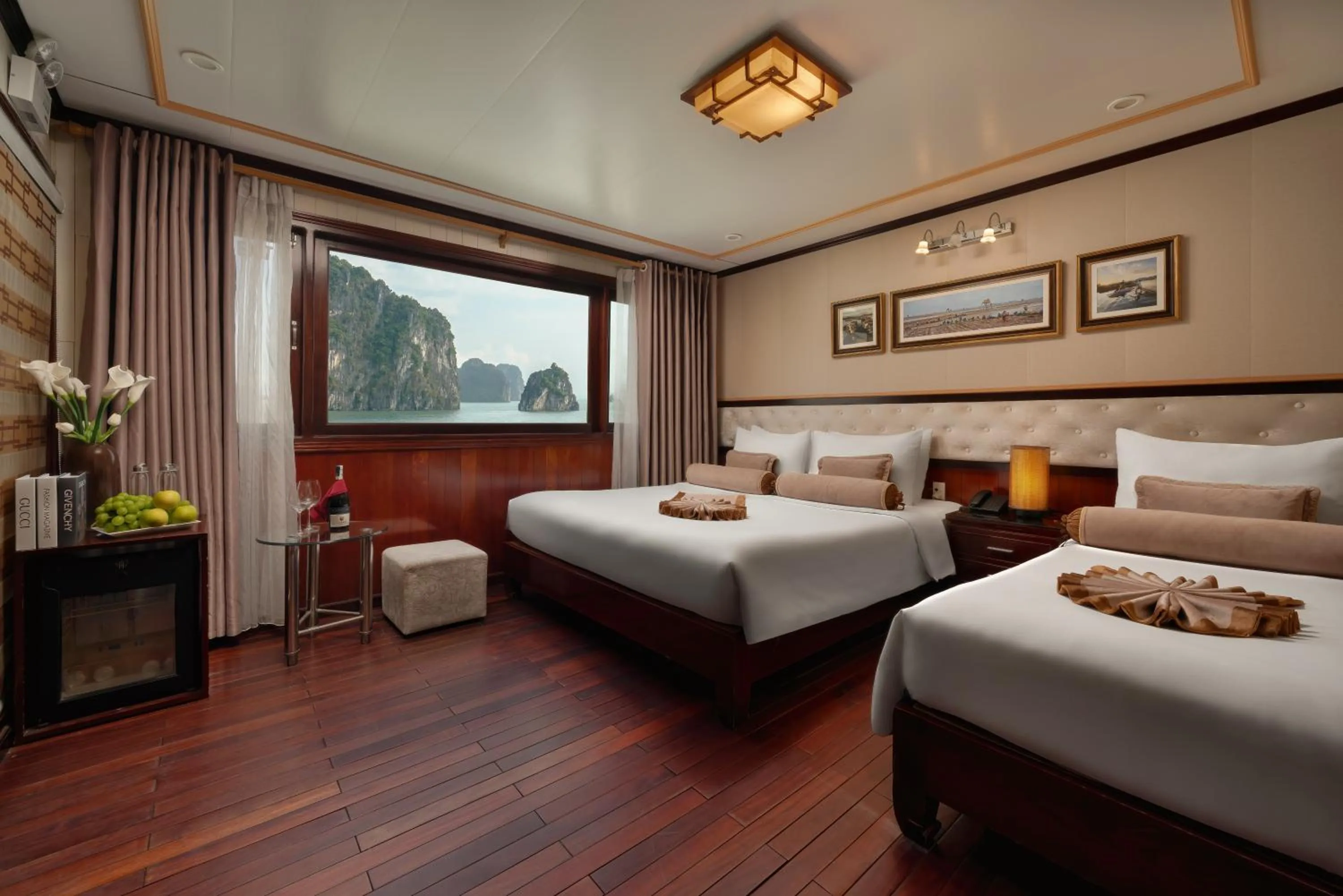 Photo of the whole room, Bed in Swan Cruises Halong