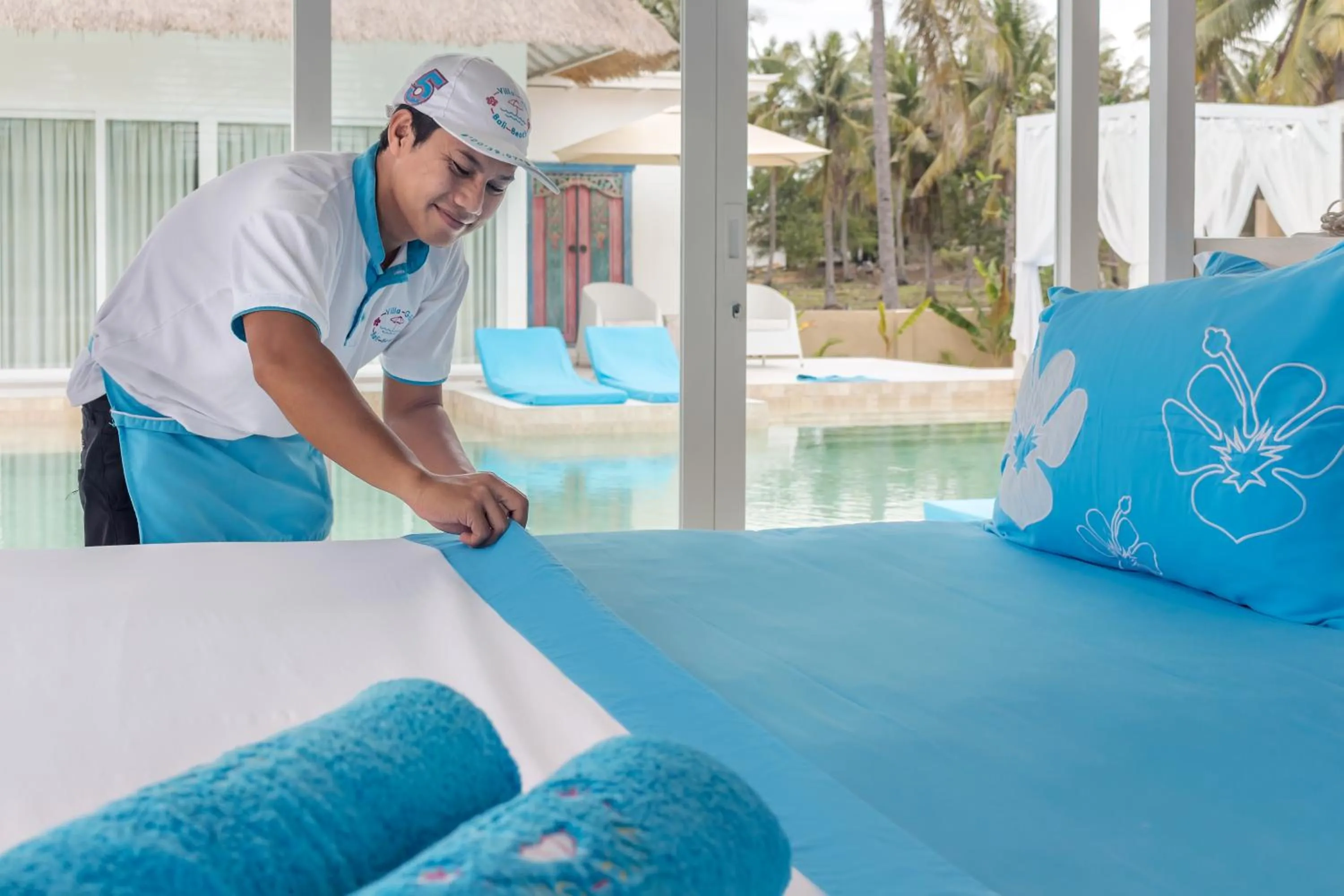 Staff in Villa Gili Bali Beach