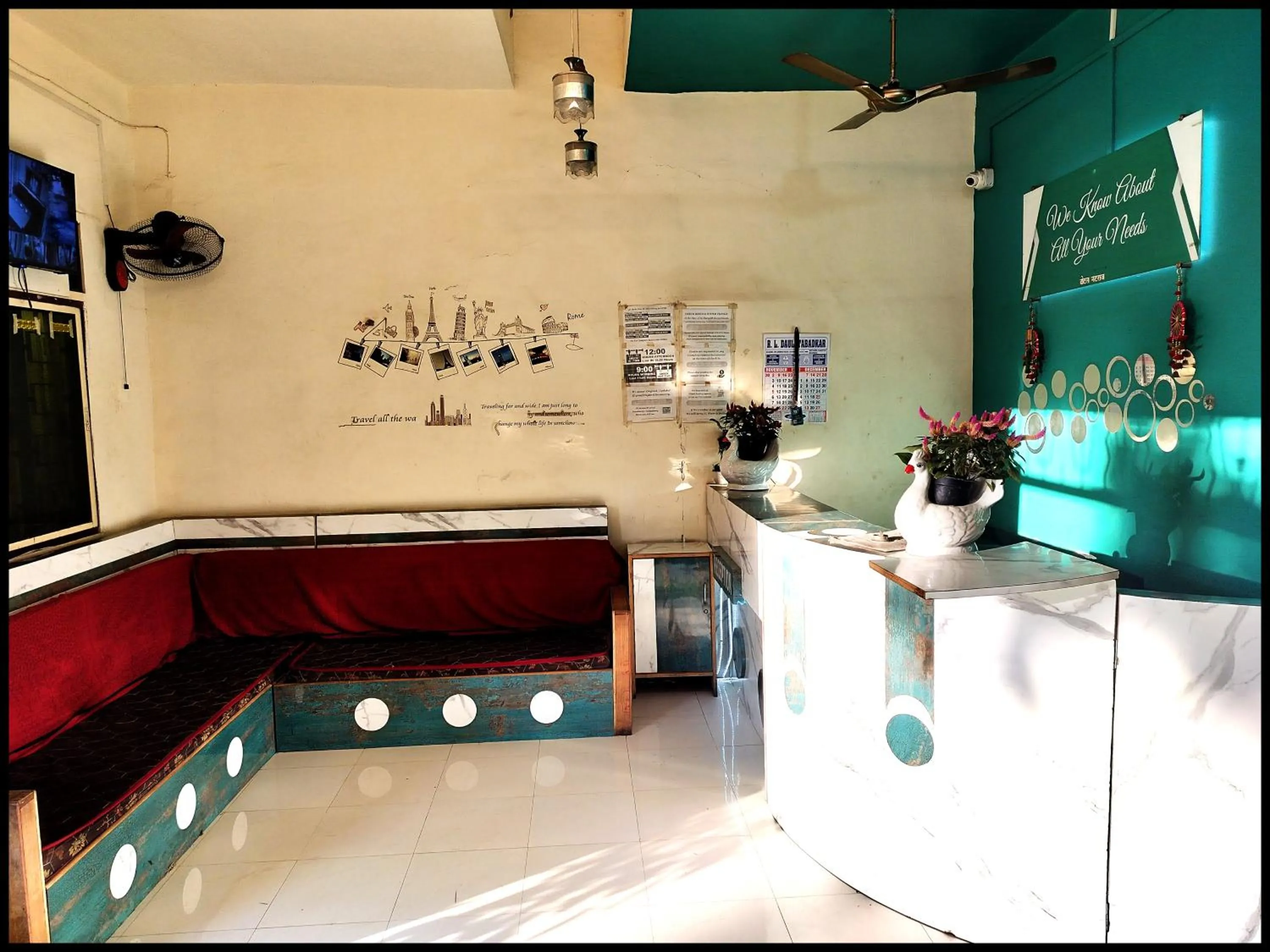 Lobby or reception in 6 CR Hotel Natraj RAILWAY STATION