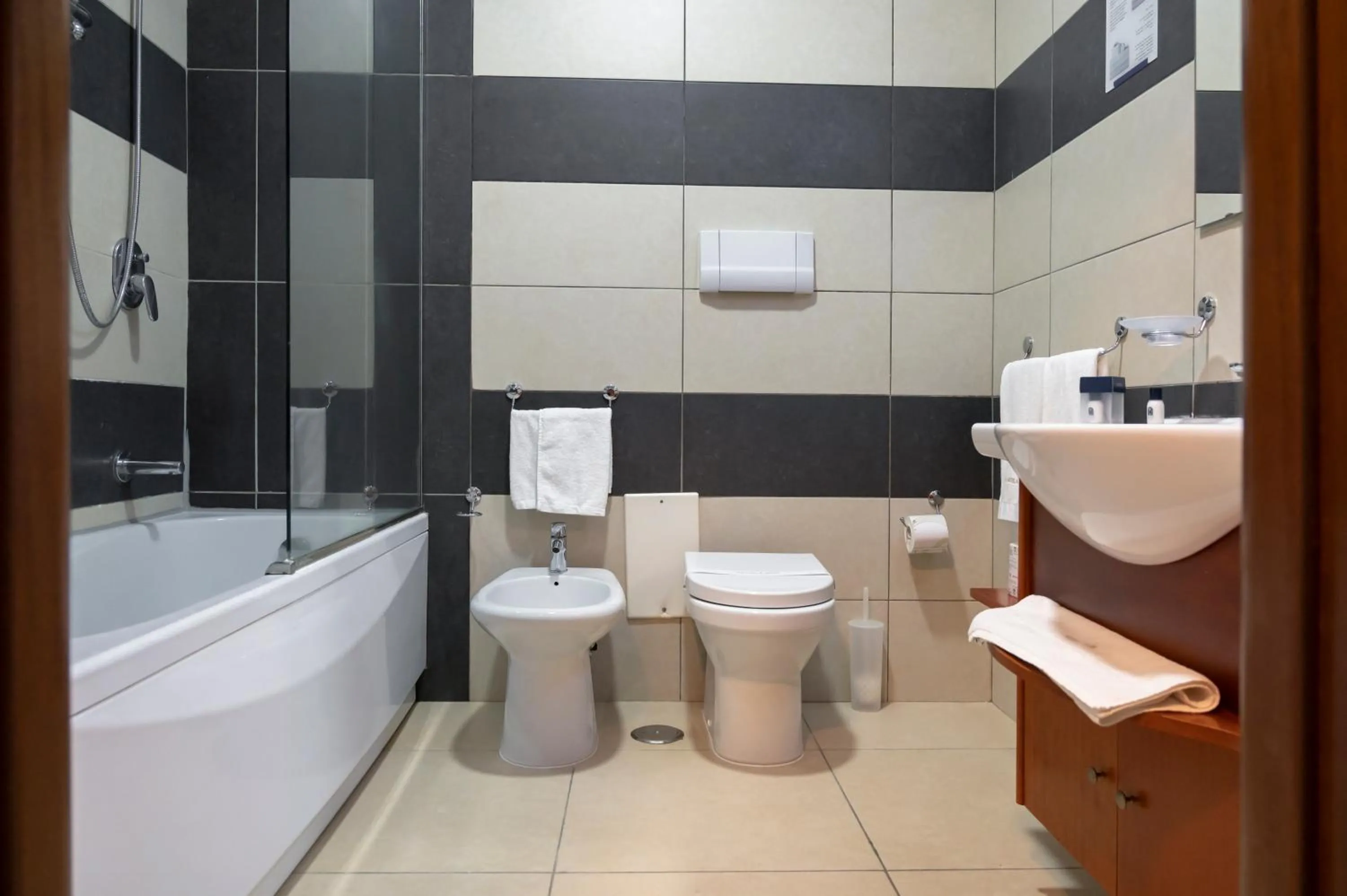 Bathroom in Hotel Agora Sure Hotel Collection by Best Western