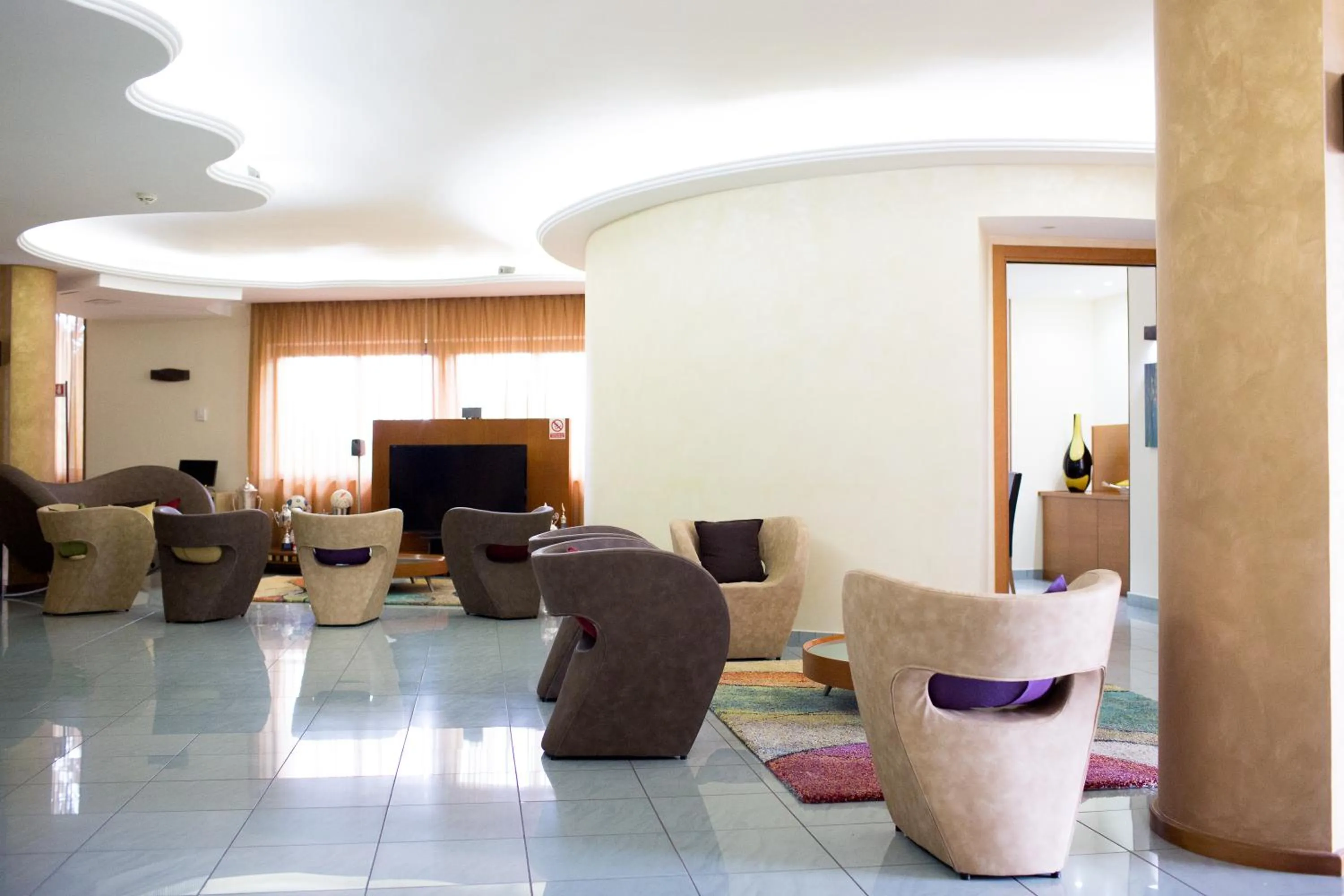 Lobby or reception in Hotel Agora Sure Hotel Collection by Best Western