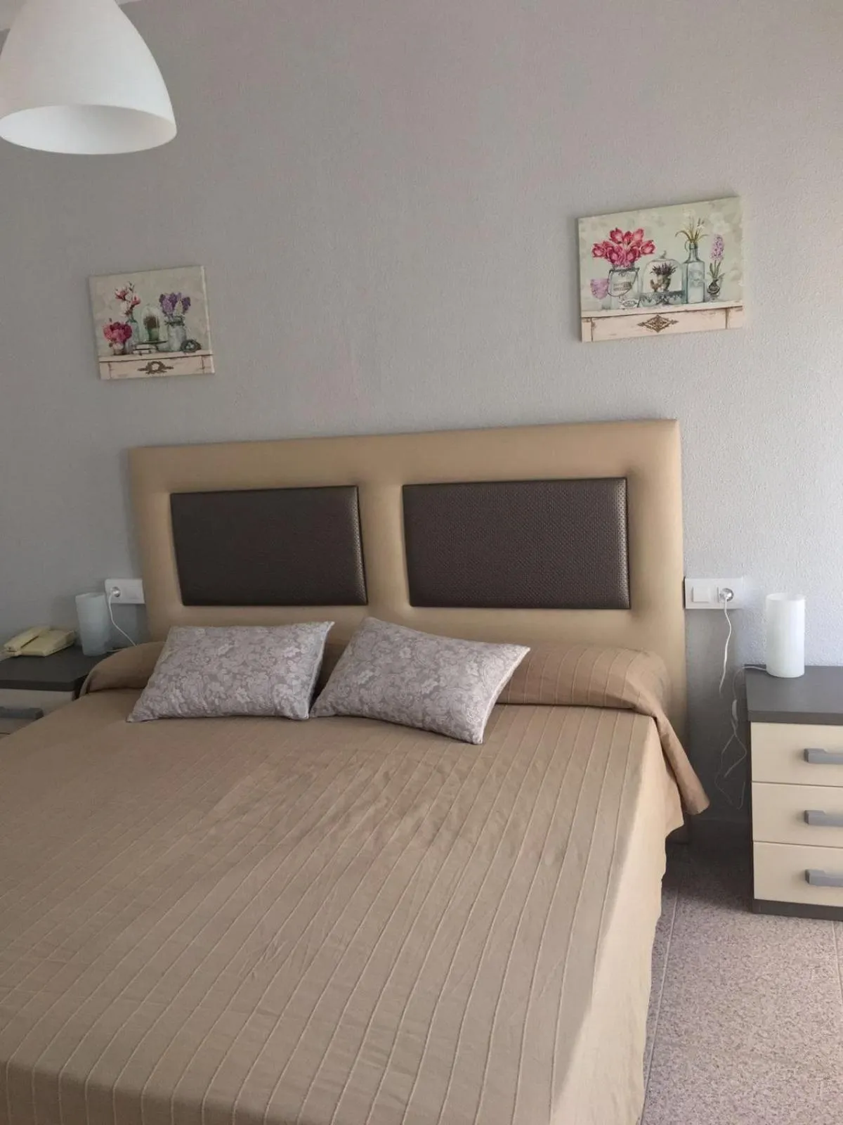 Bed in Hostal El Perejil