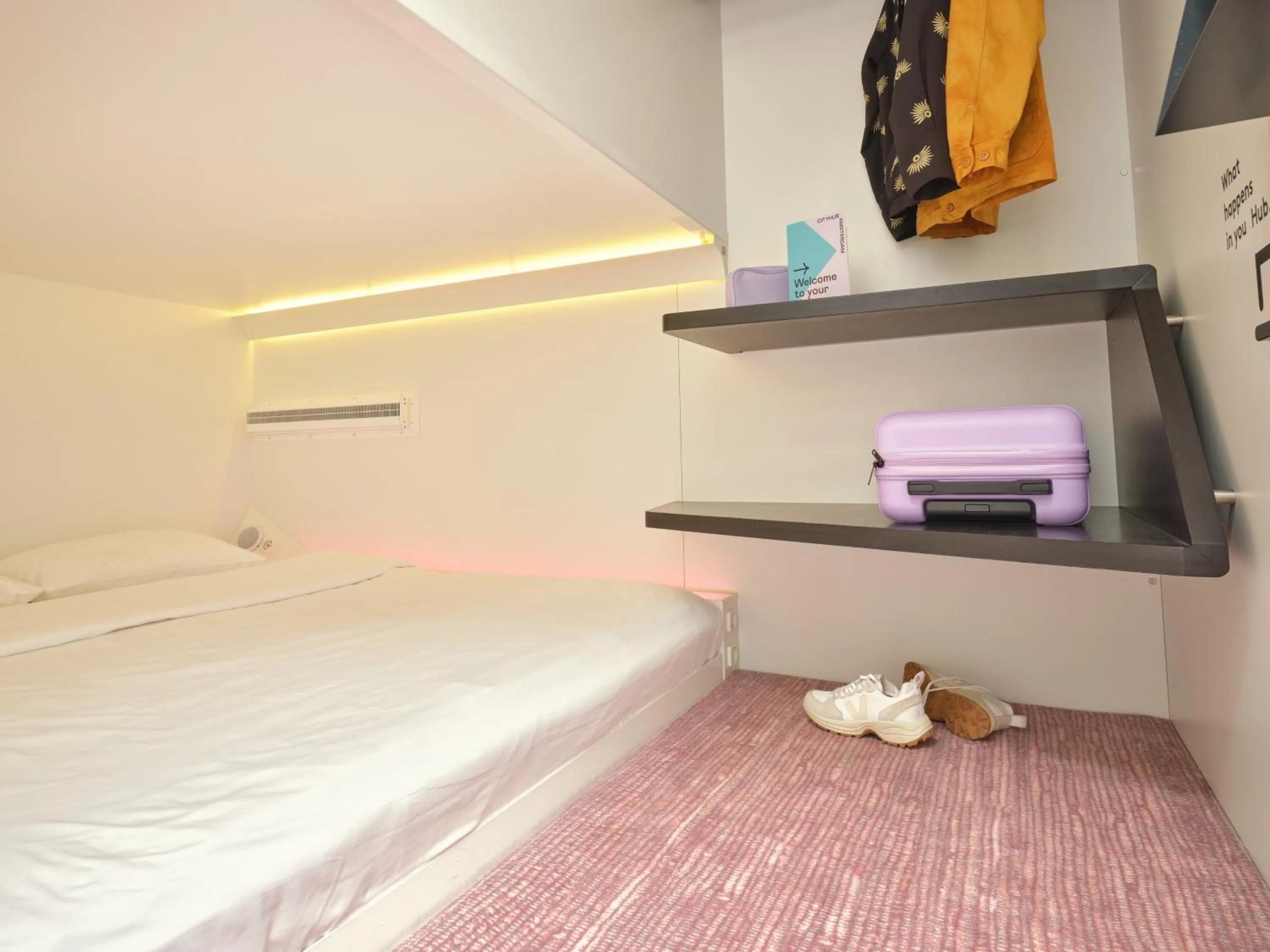 Bed in CityHub Amsterdam
