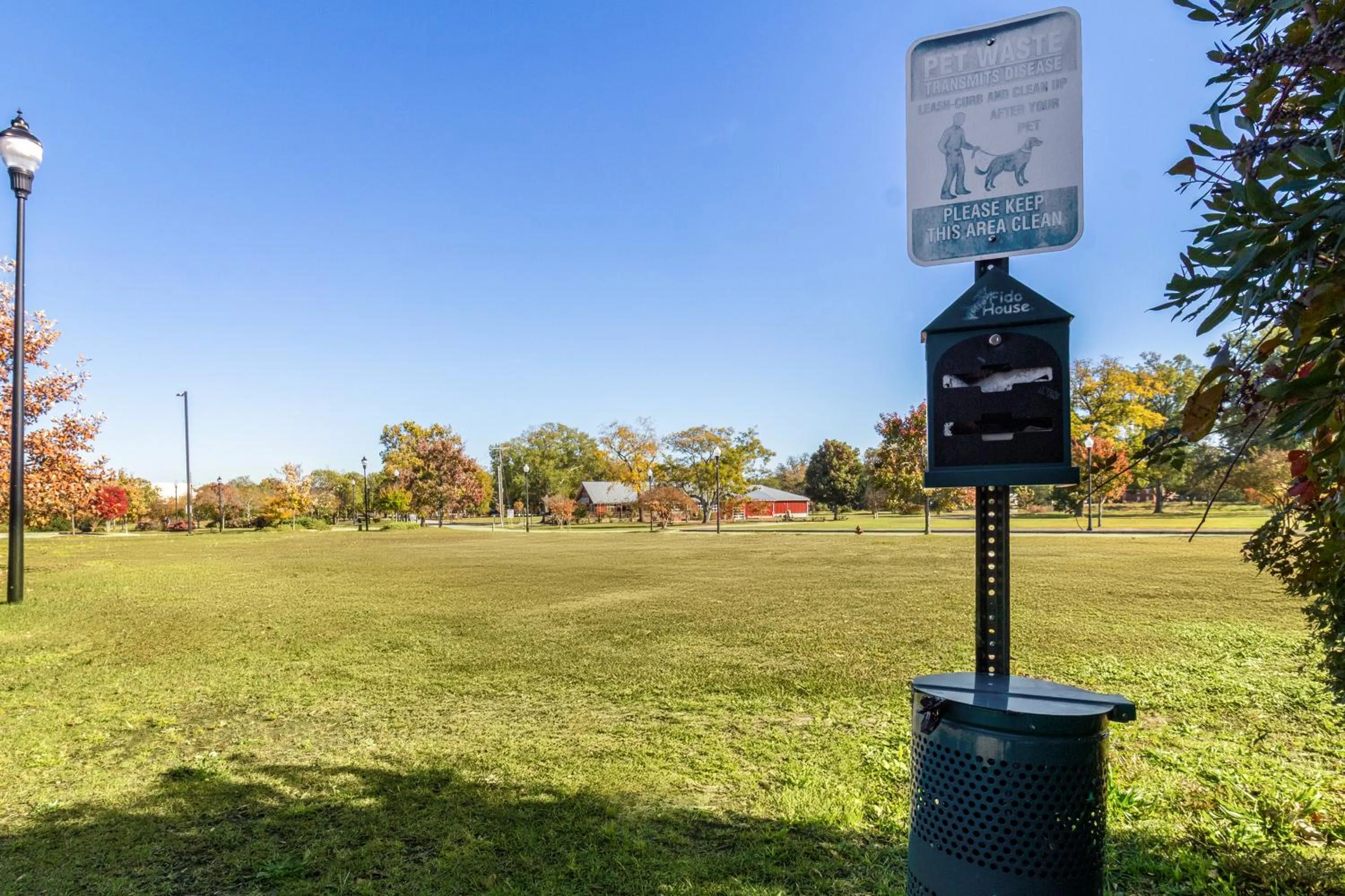 Property building in Hampton Inn & Suites - Hartsville, SC