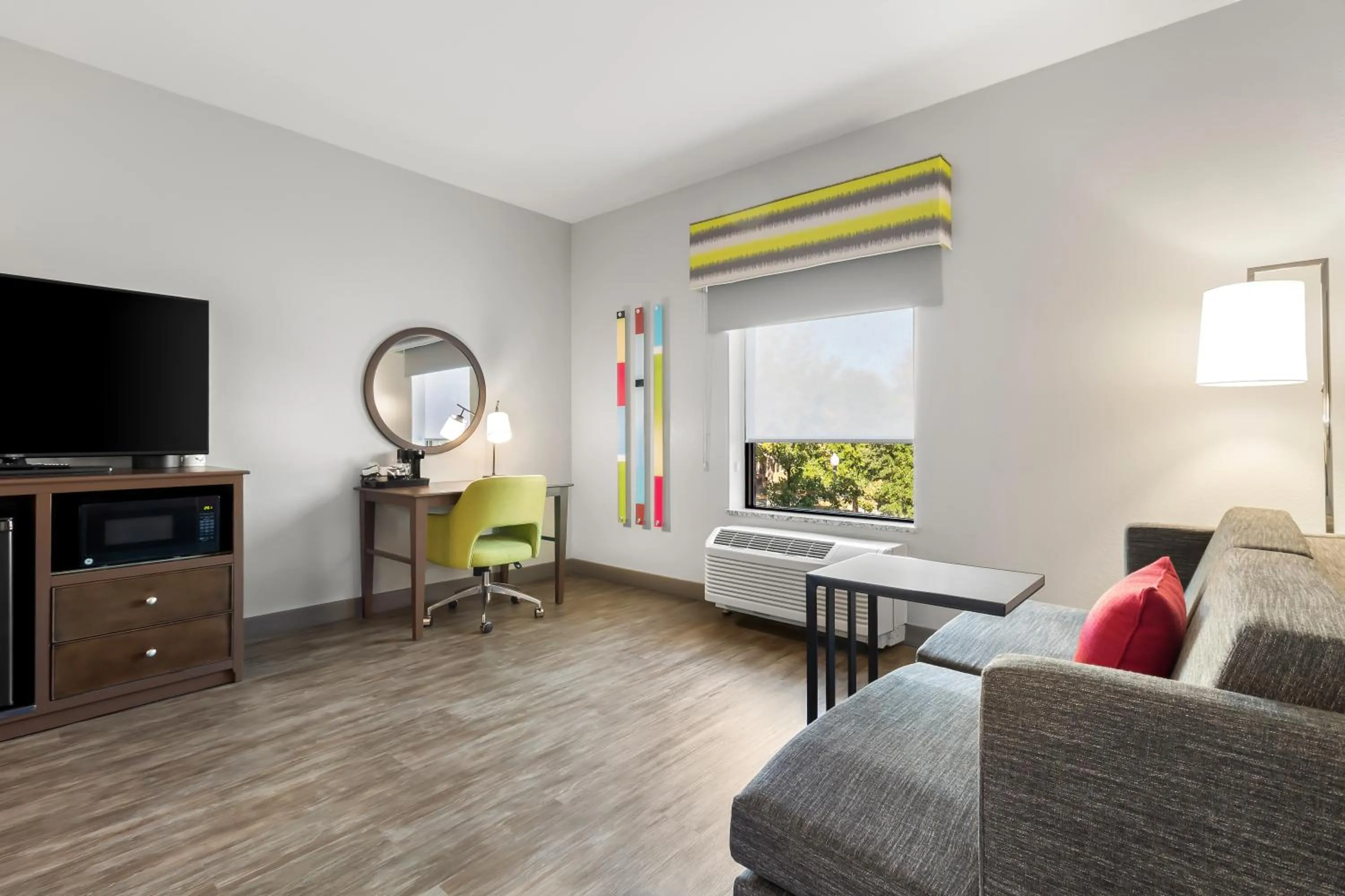 Bedroom in Hampton Inn & Suites - Hartsville, SC