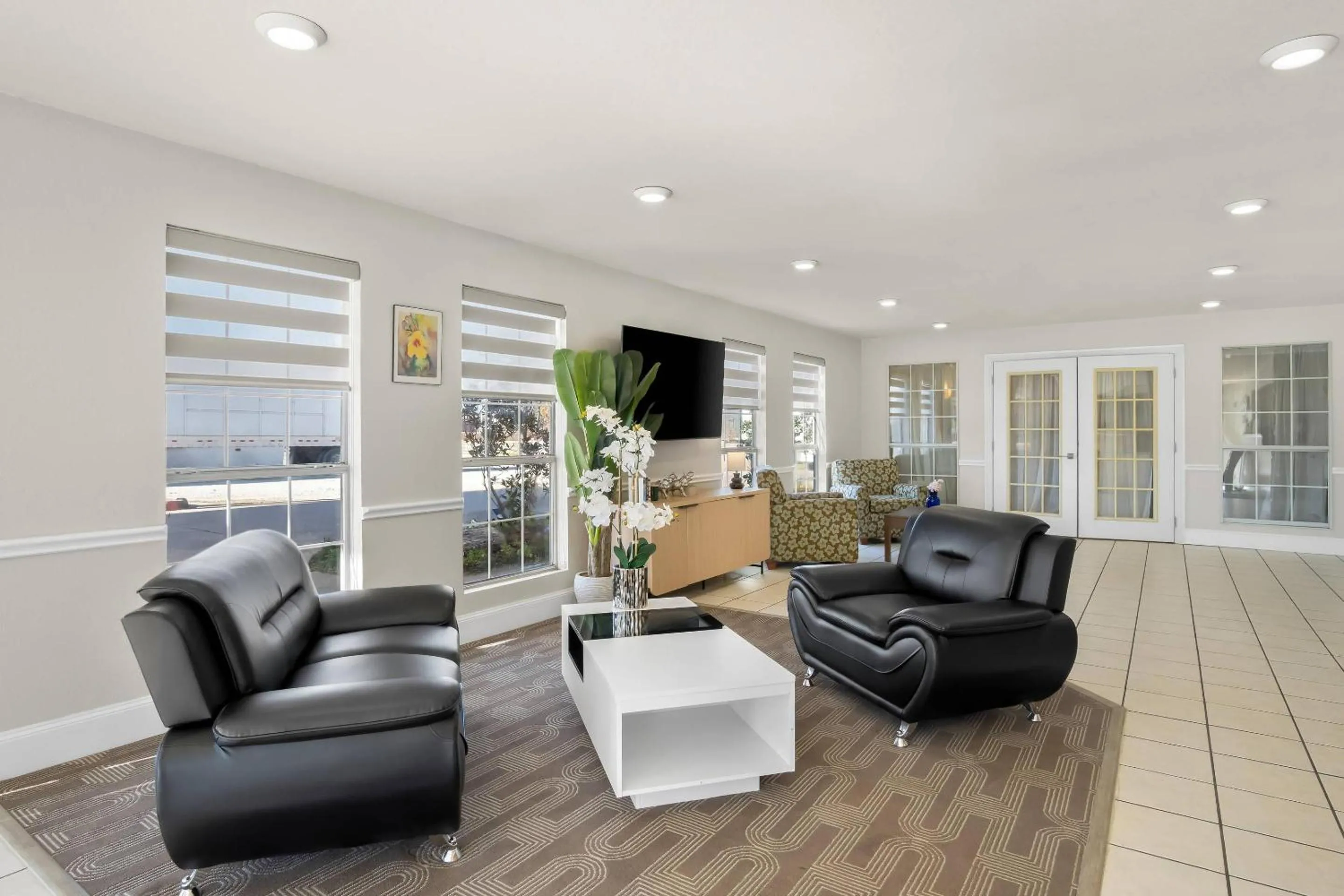 Lobby or reception in Rodeway Inn Garland Harbor Point
