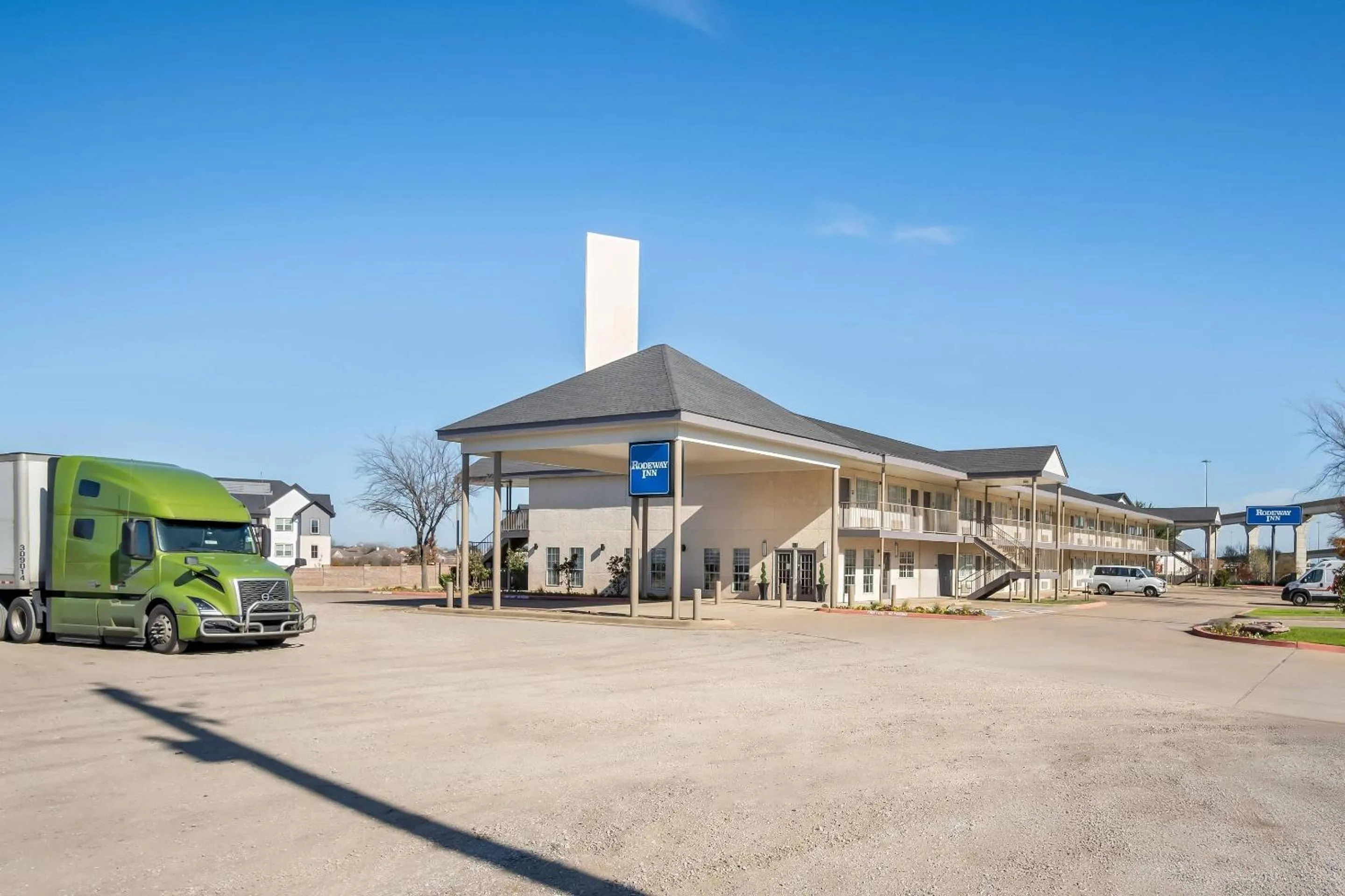 Property building in Rodeway Inn Garland Harbor Point