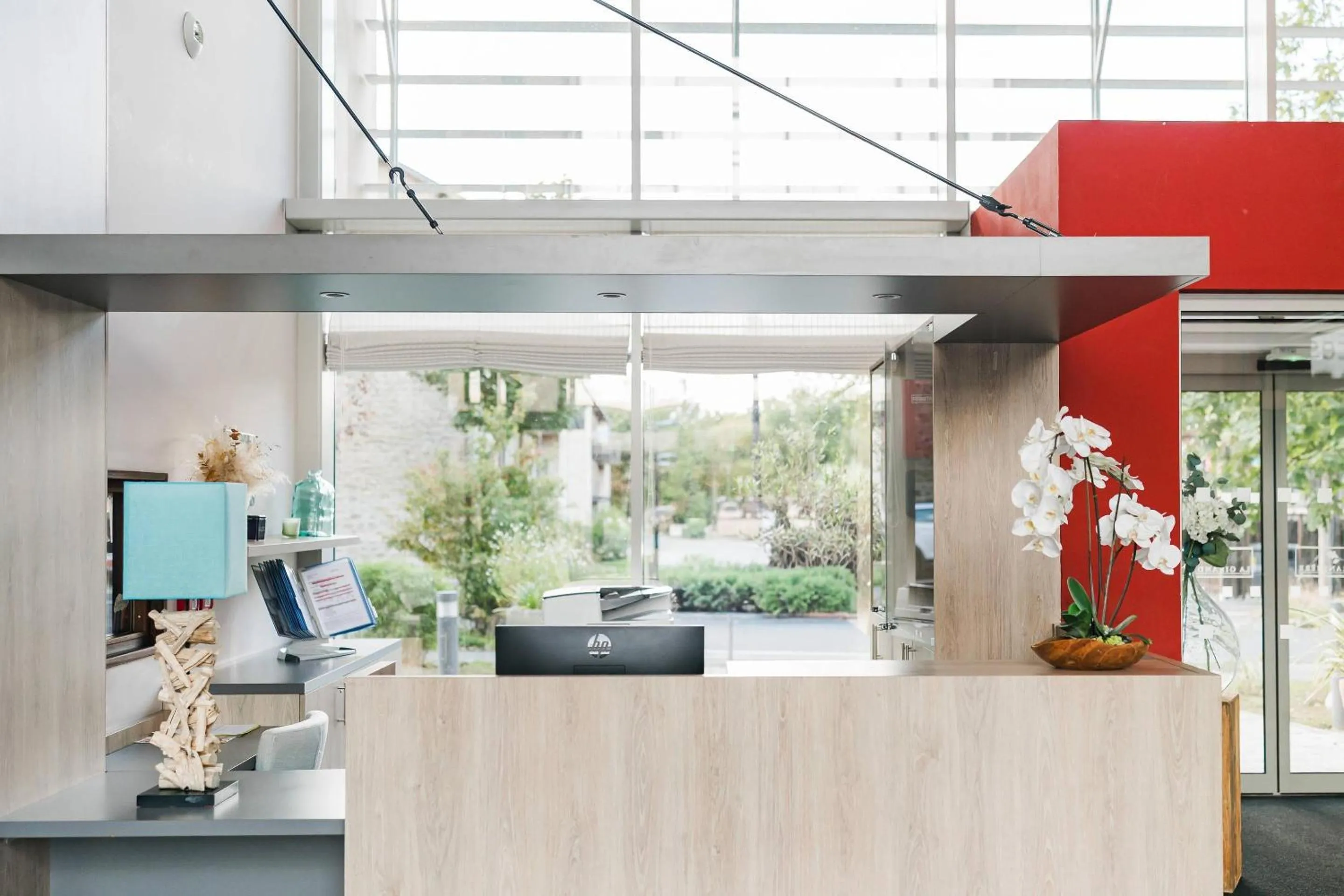 Lobby or reception in Quality Aparthotel Dinan