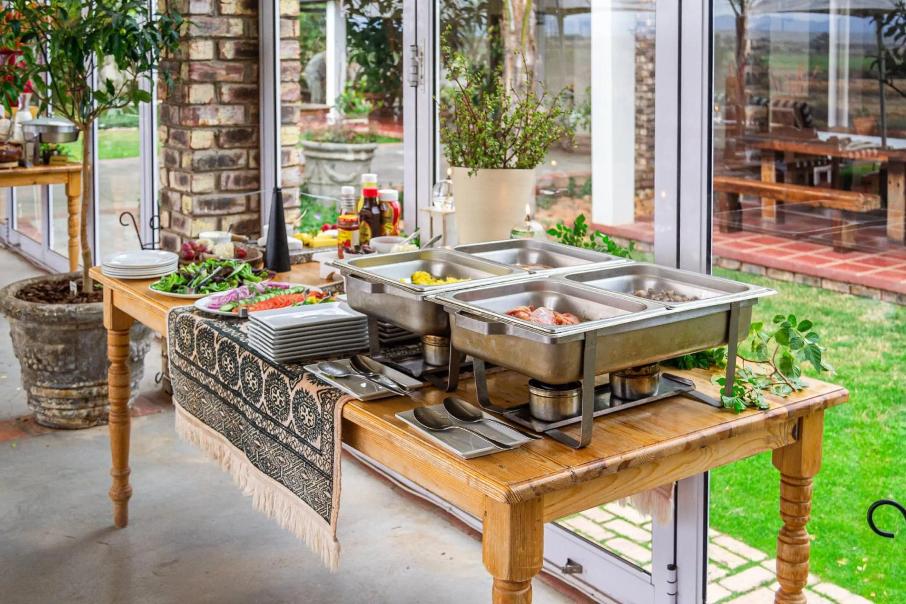 Breakfast in Mooiplaas Guesthouse