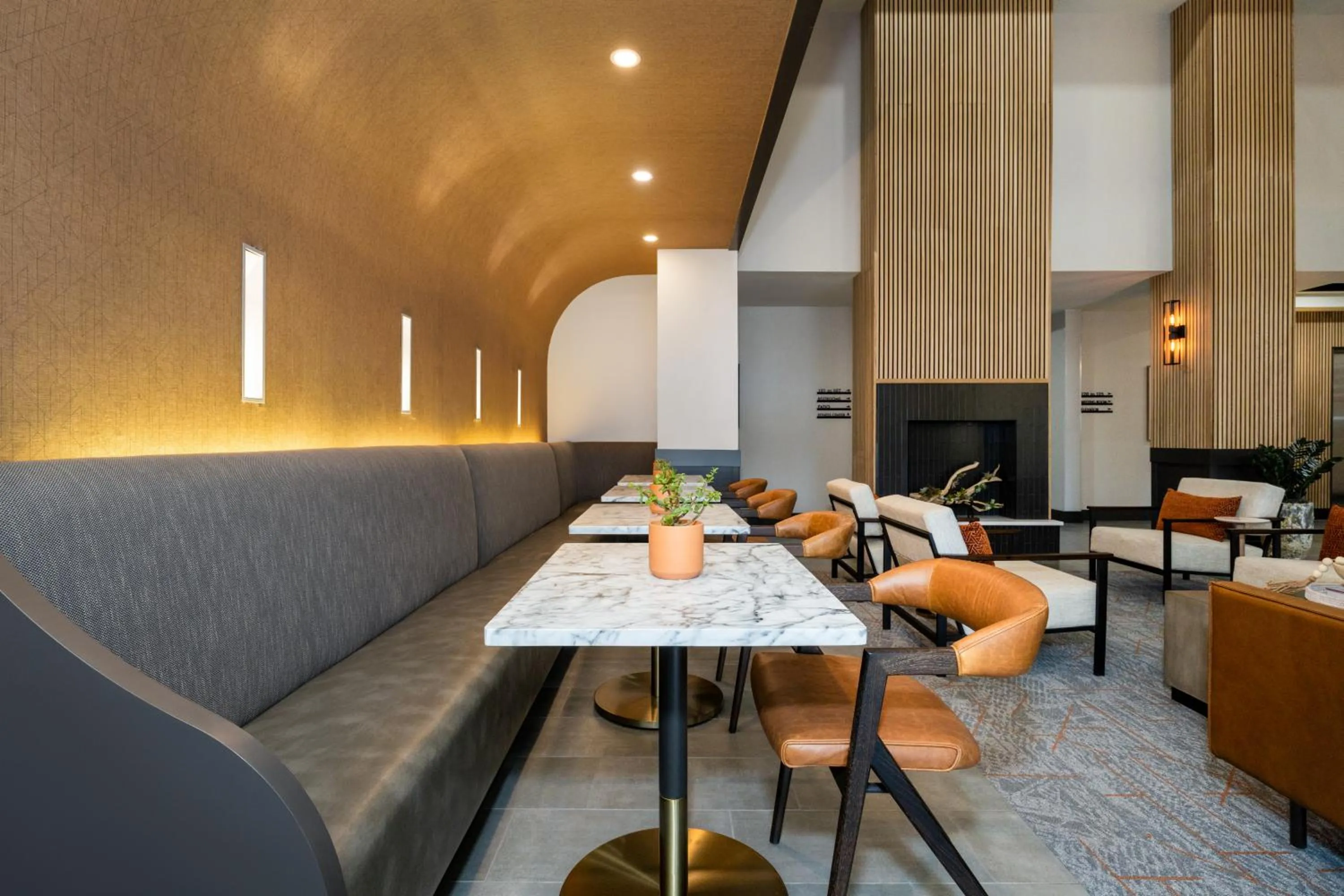 Lobby or reception in Hyatt Place OKC NW