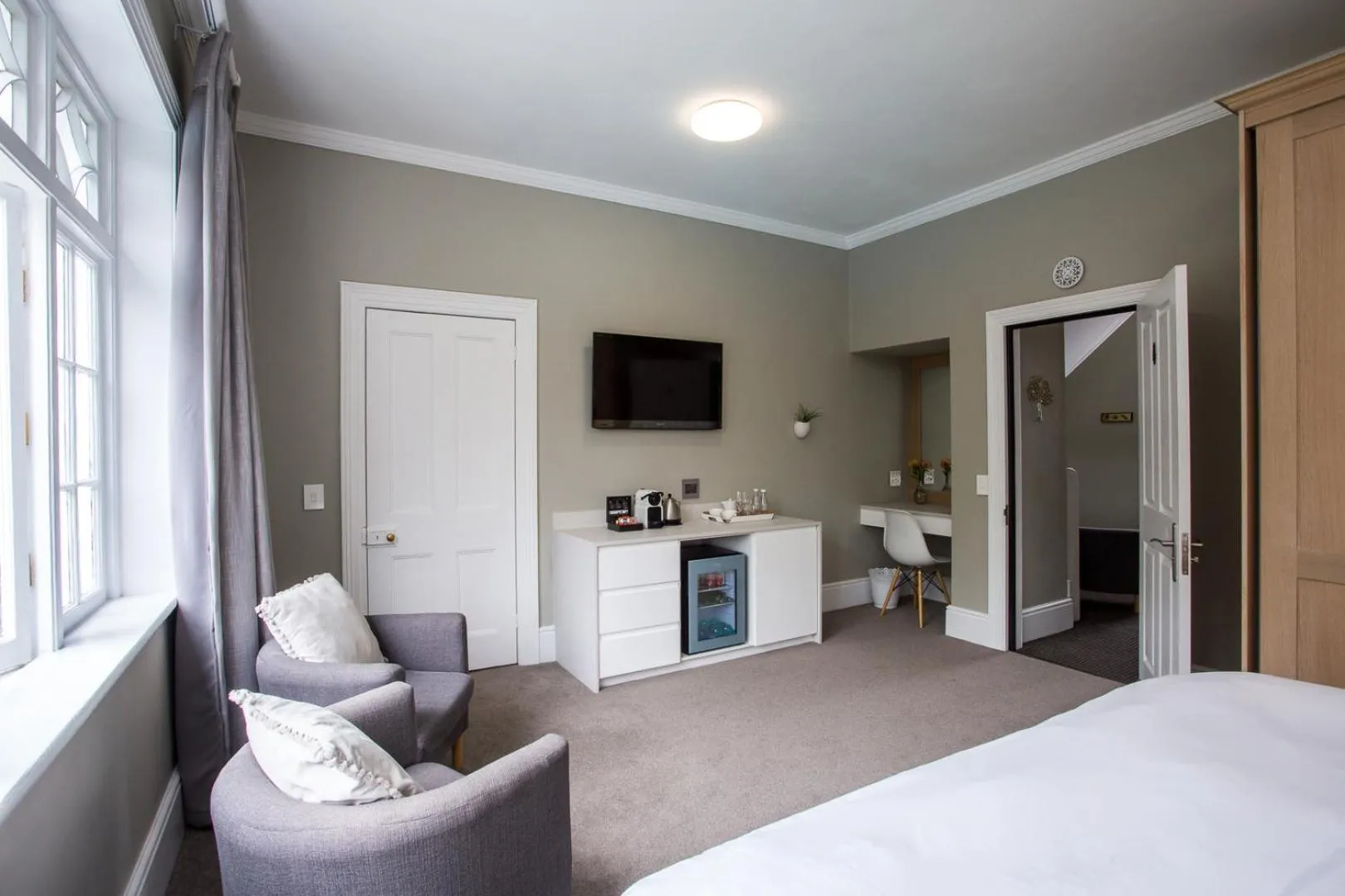 TV and multimedia, Bed in Summerwood Guest House