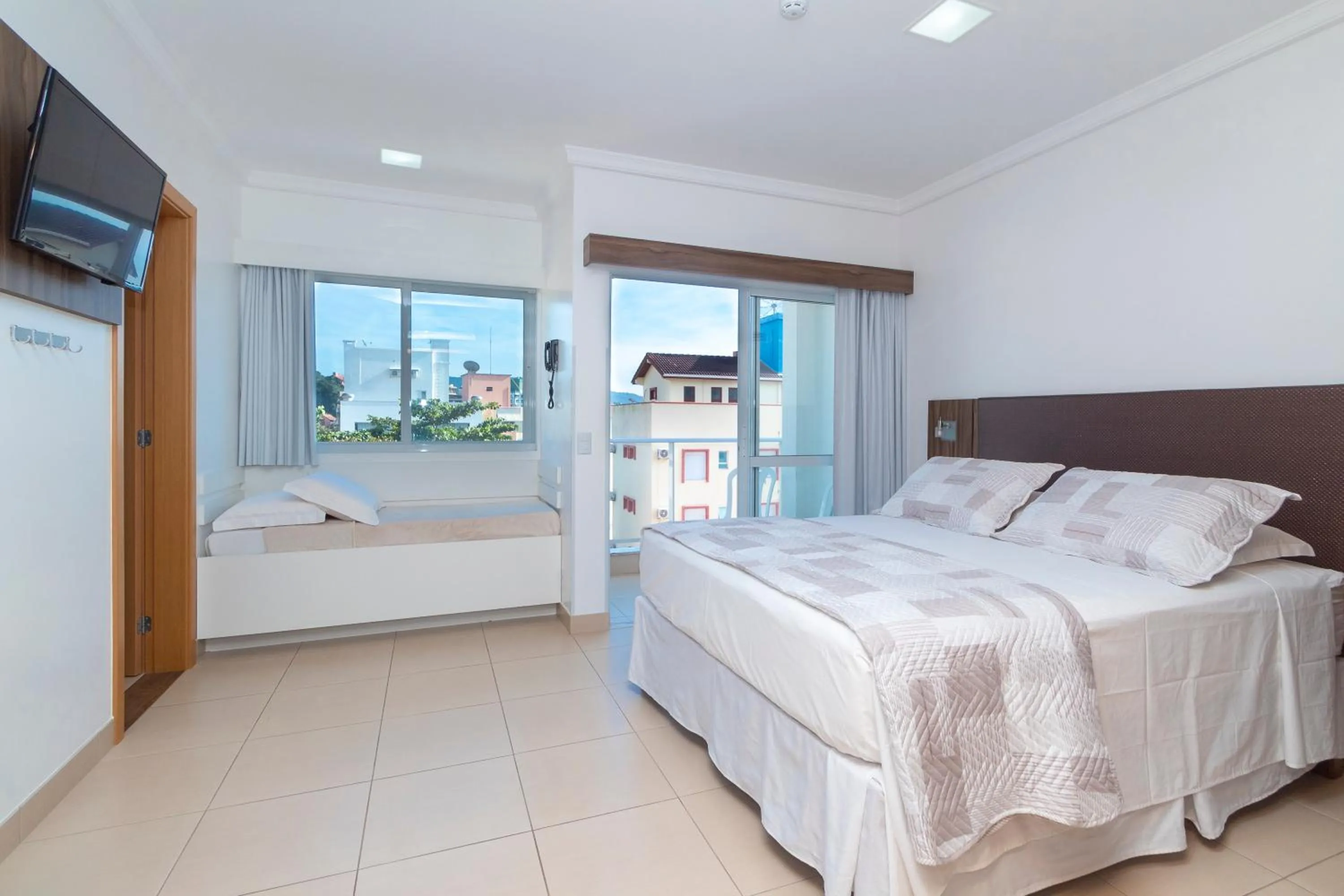 Photo of the whole room, Bed in Pousada Riviera Bombinhas