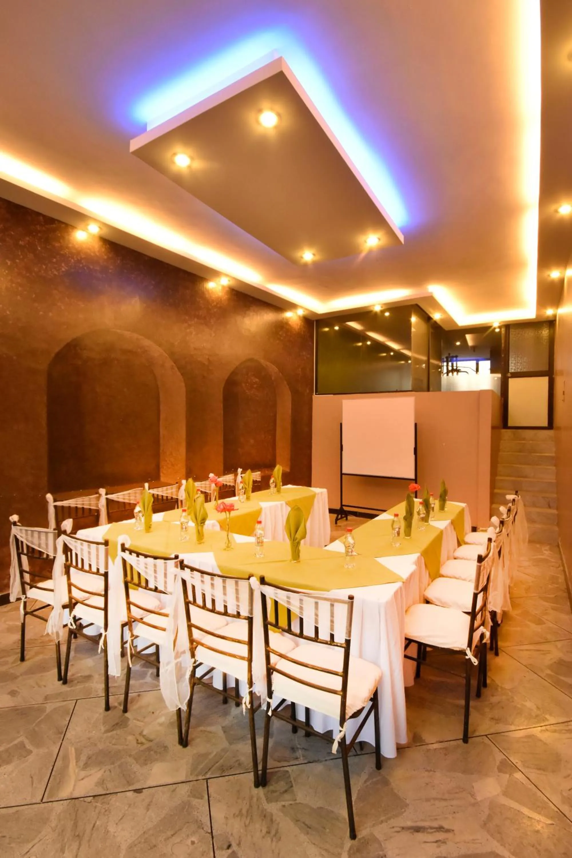 Business facilities in Hotel Montecarlo