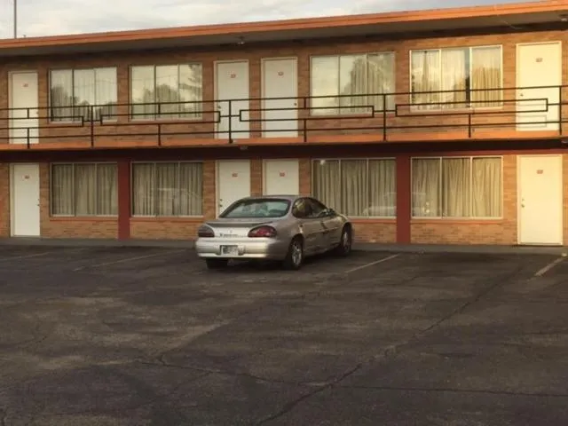 Statesman Inn