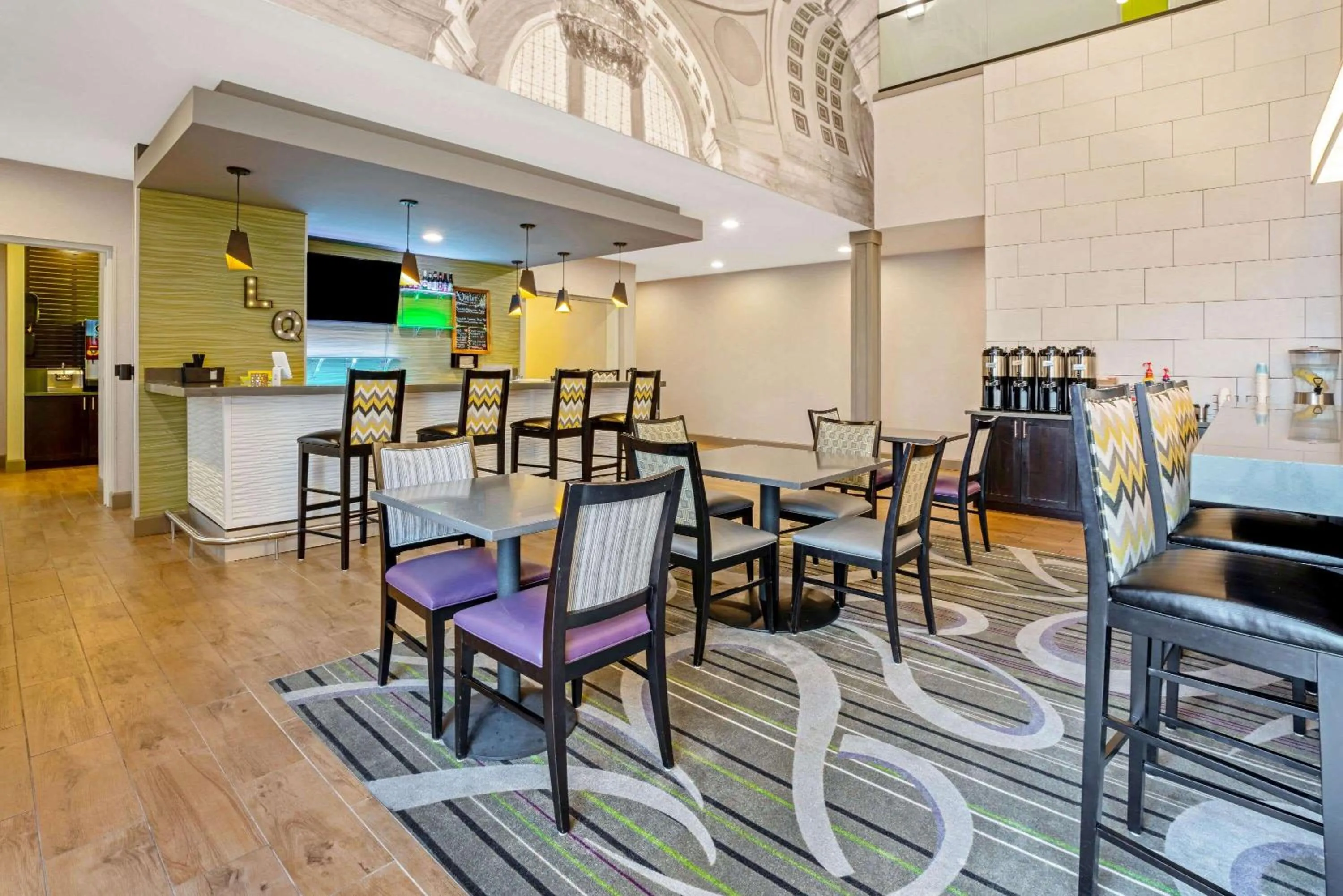 Restaurant/places to eat in La Quinta by Wyndham Tumwater - Olympia