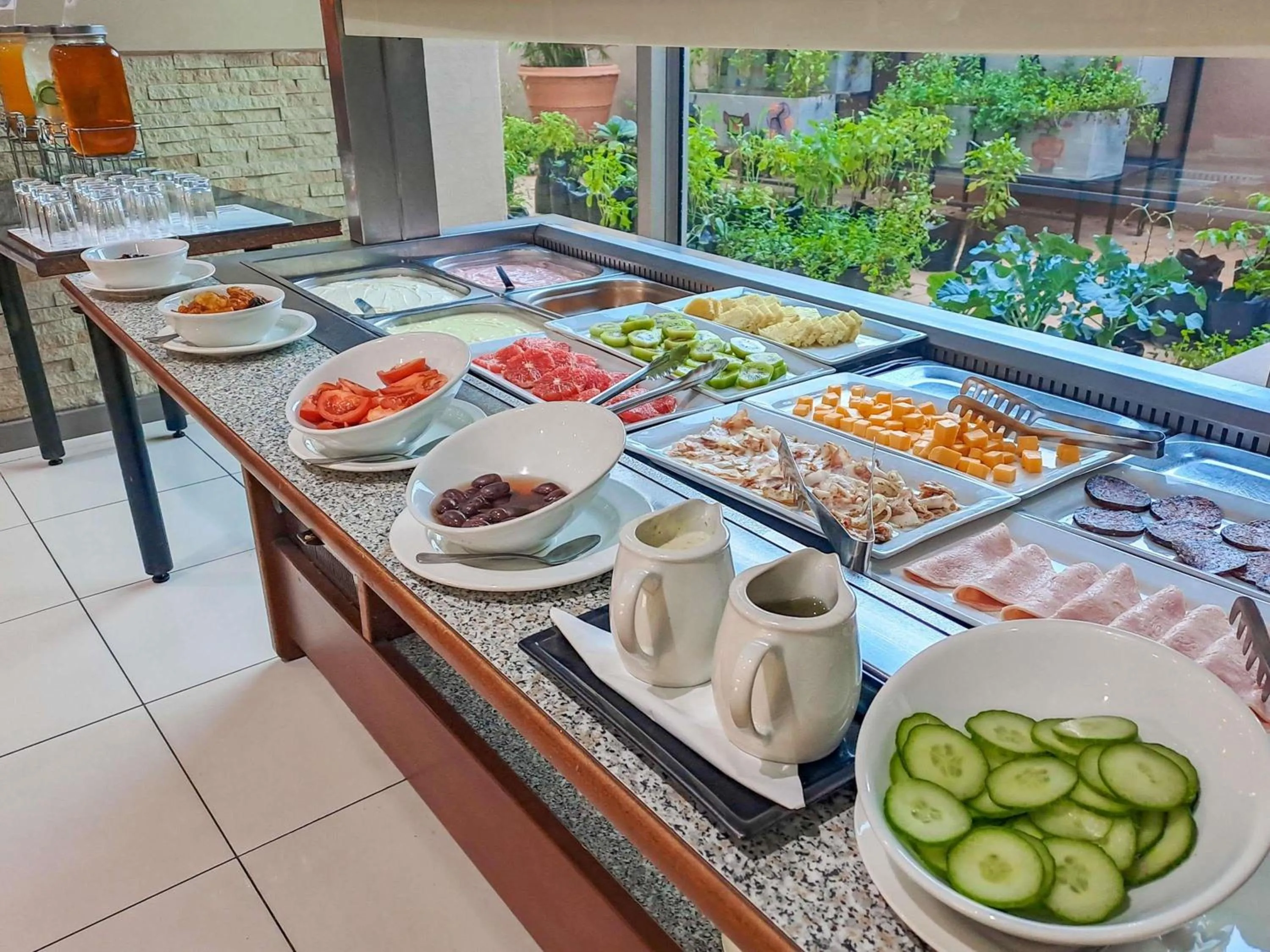 Restaurant/places to eat in Mercure Hotel Nelspruit